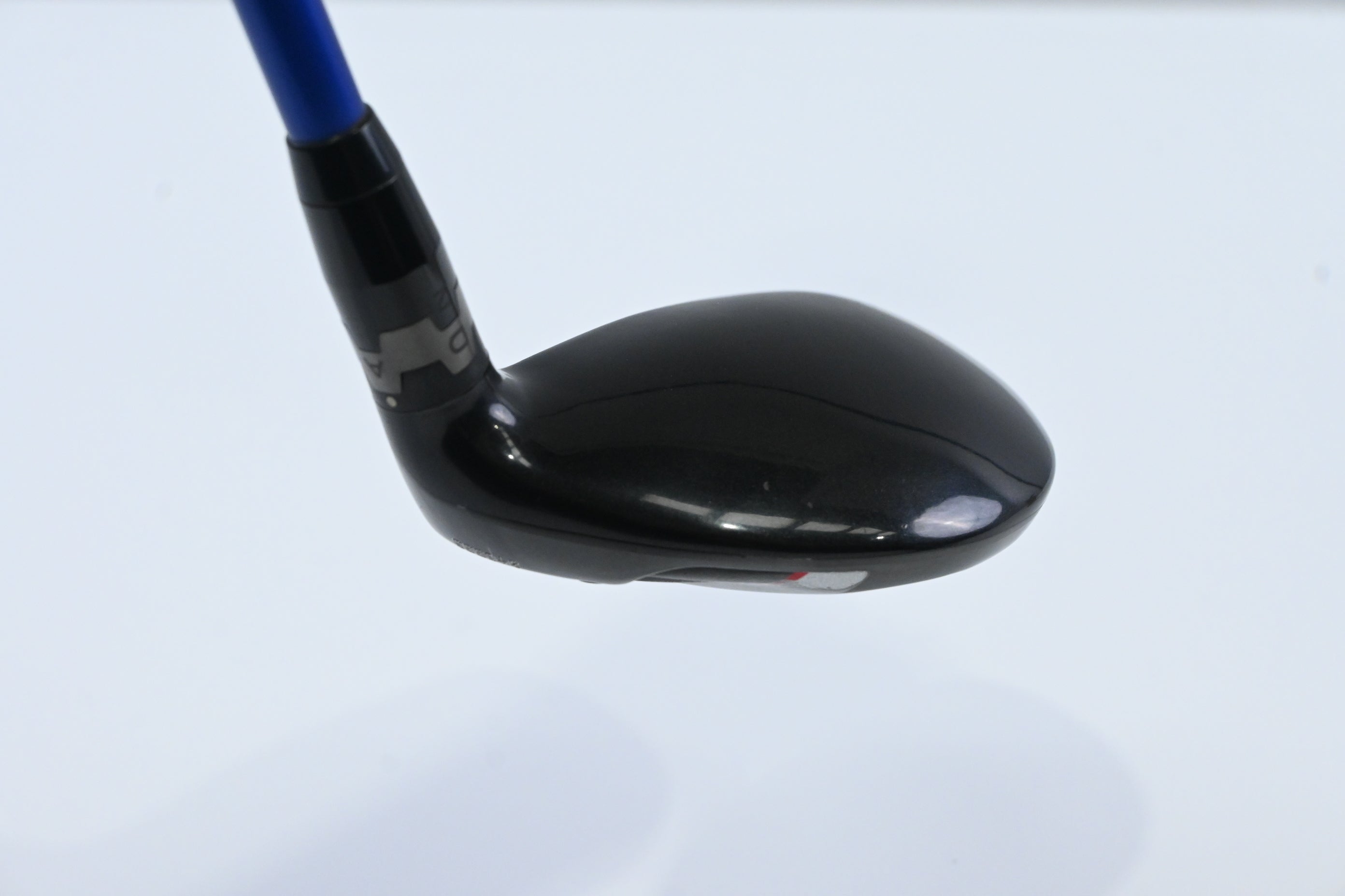 Titleist 913H #3 Hybrid / 19 Degree / Regular Flex Diamana S+ 82 Shaft