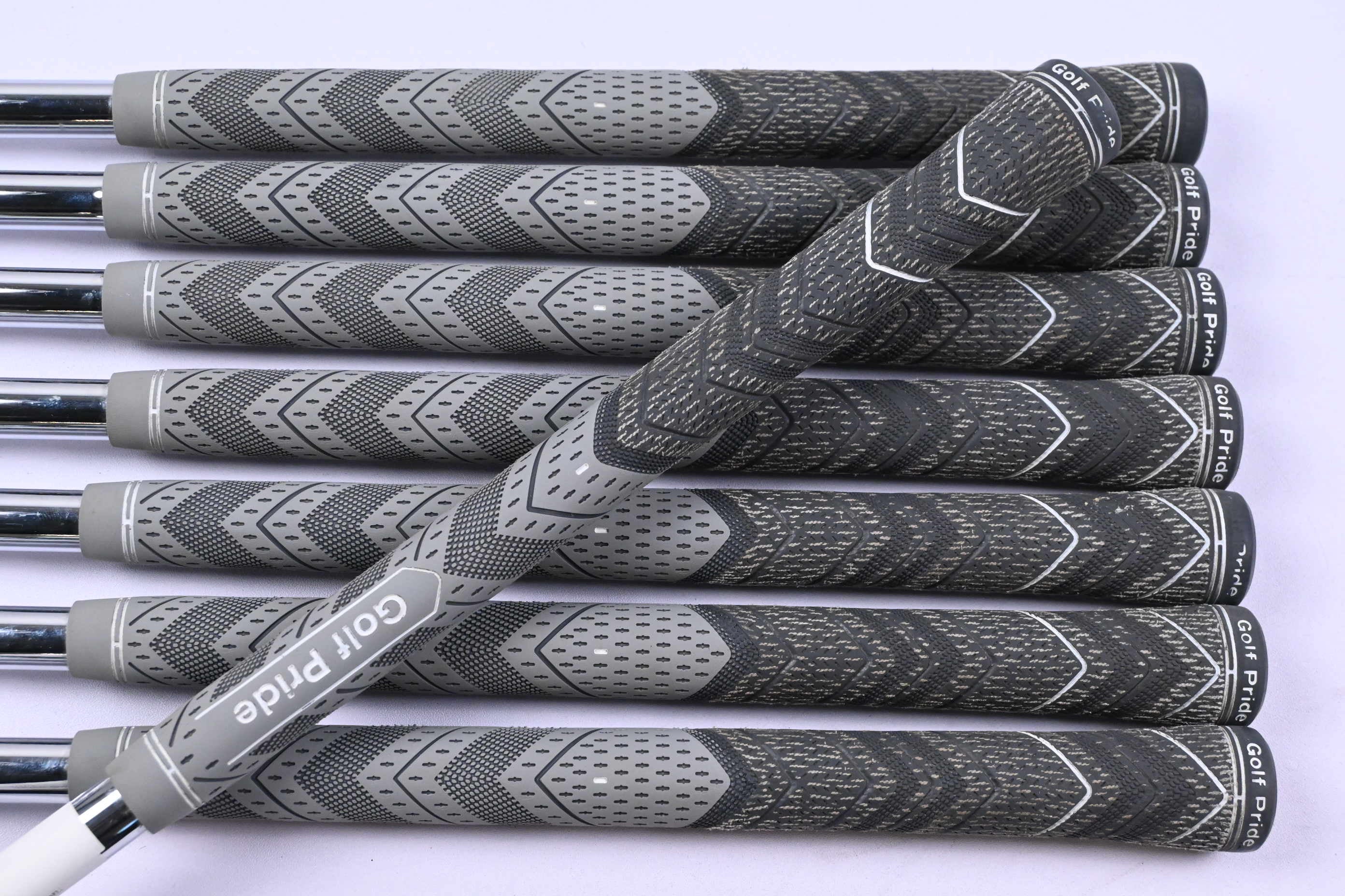 Ping G410 Irons / 4-PW+SW / Black Dot / Regular Flex Ping AWT 2.0 Shafts