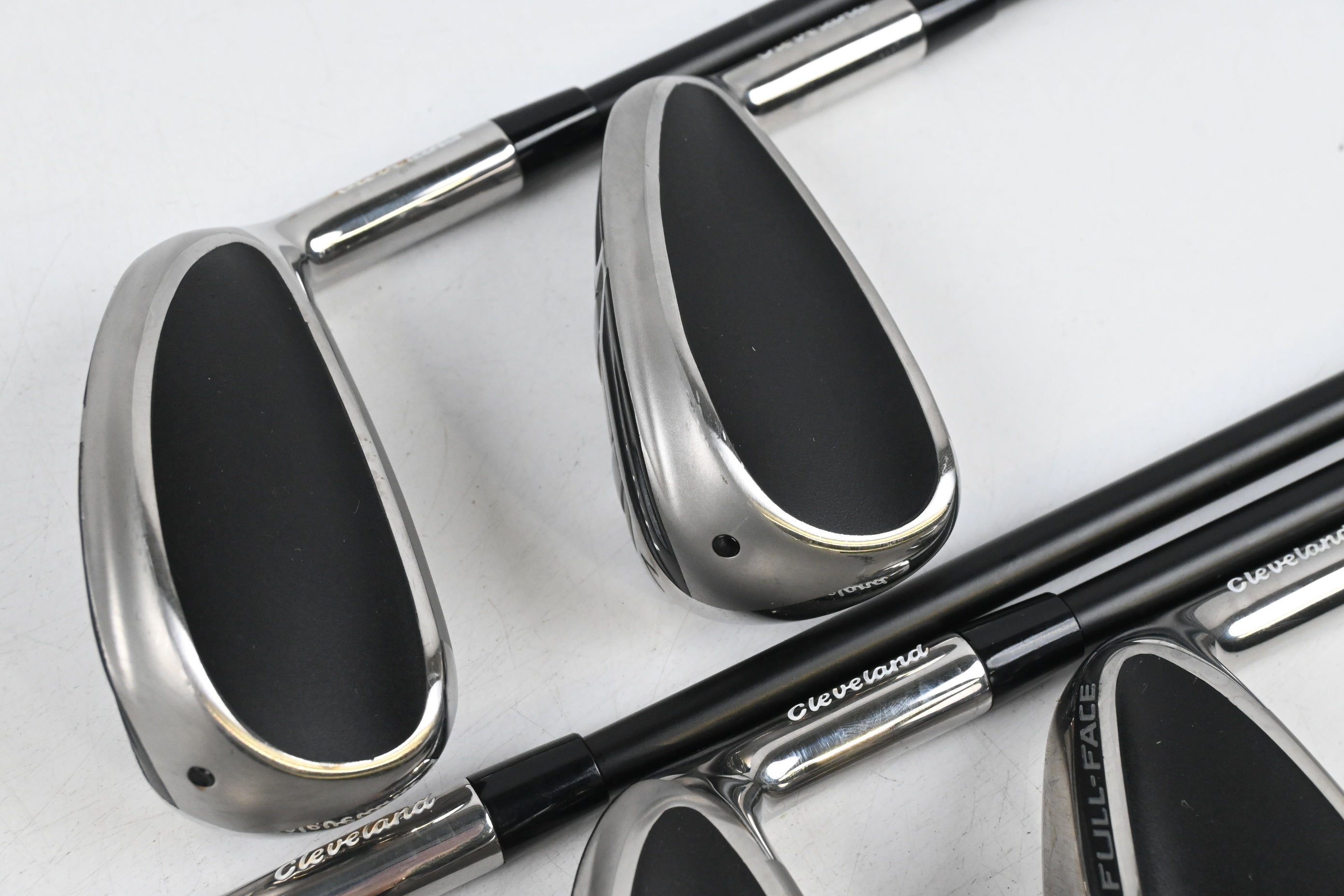 Cleveland Halo XL Full Face Irons / 6-PW / Regular Flex UST Mamiya Helium 60