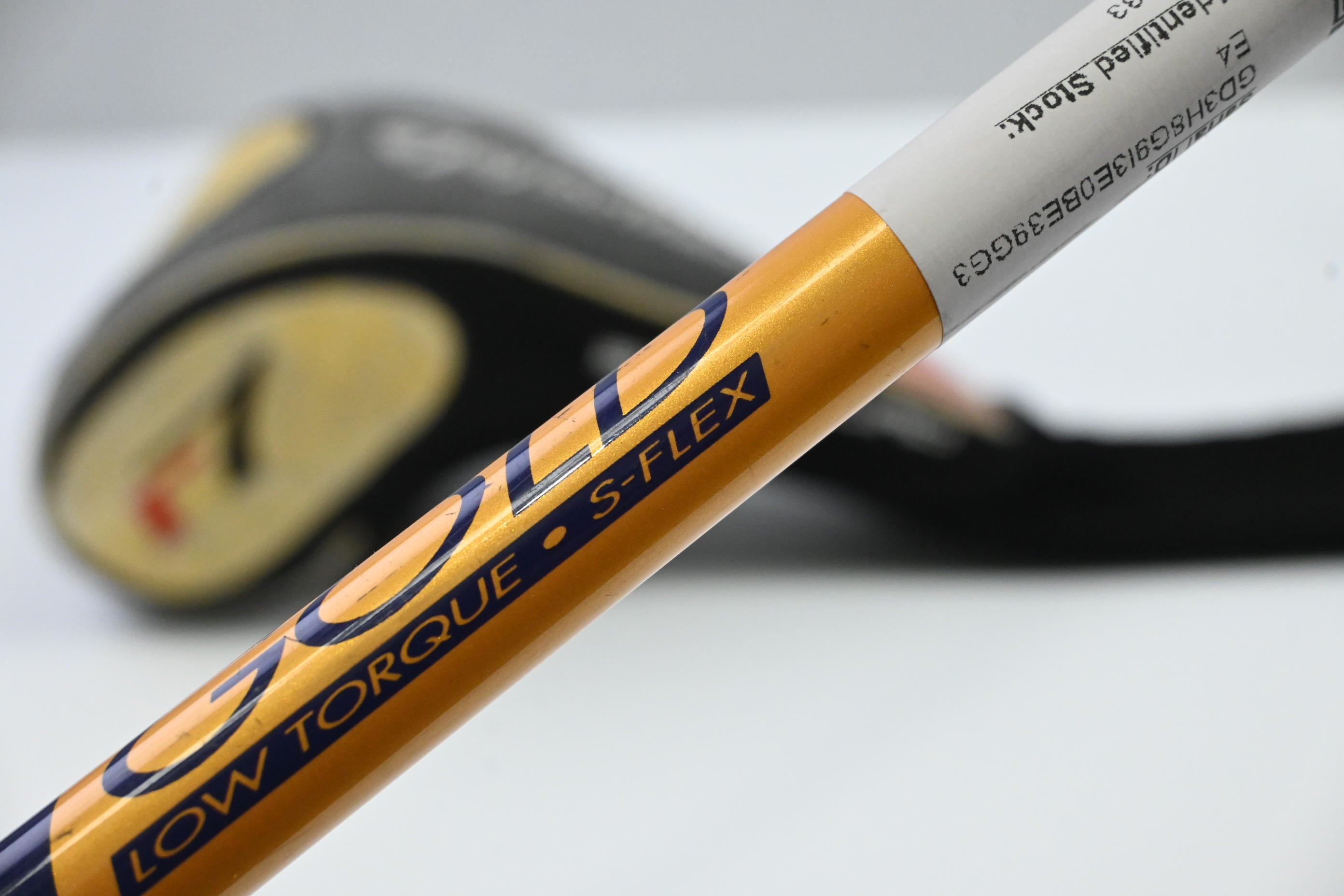 Taylormade R7 425 Driver / 9.5 Degree / Stiff Flex ProForce Gold 65 Shaft