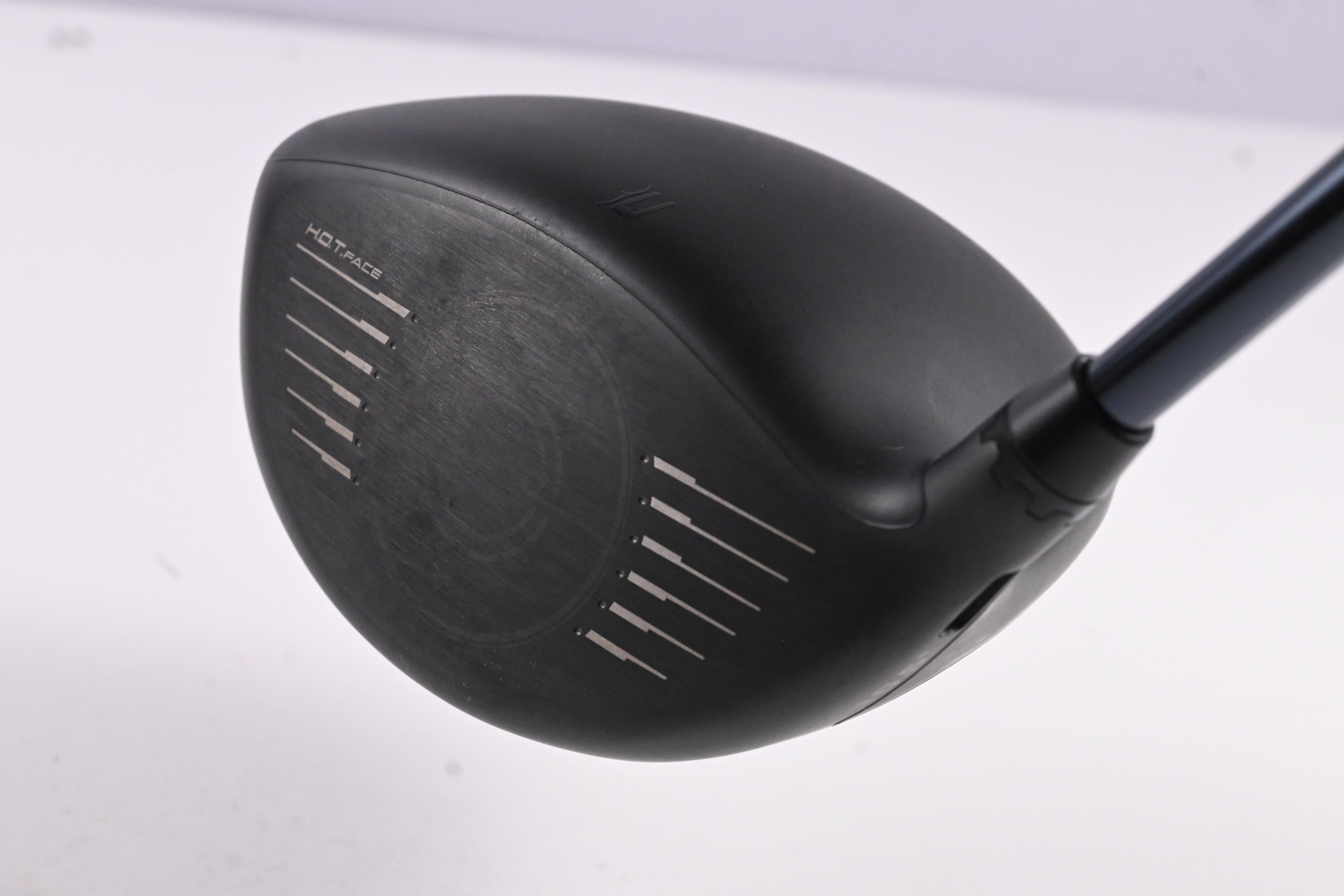Cobra Darkspeed LS Driver / 10.5 Degree / Stiff Flex LIN-Q M40x White 6 Shaft