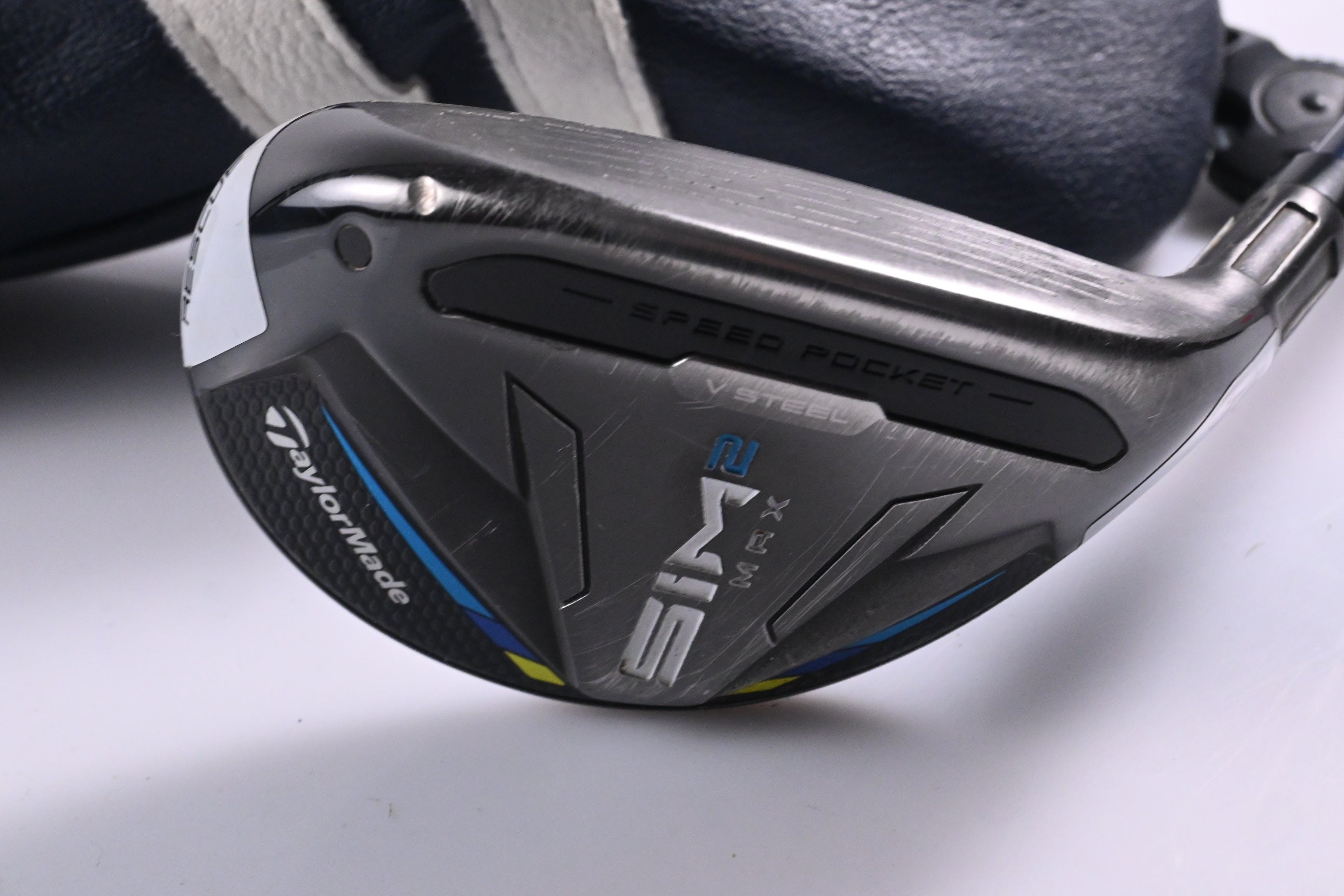 Taylormade SIM2 Max #4 Hybrid / 22 Degree / Stiff Flex Ventus Blue 7 Shaft