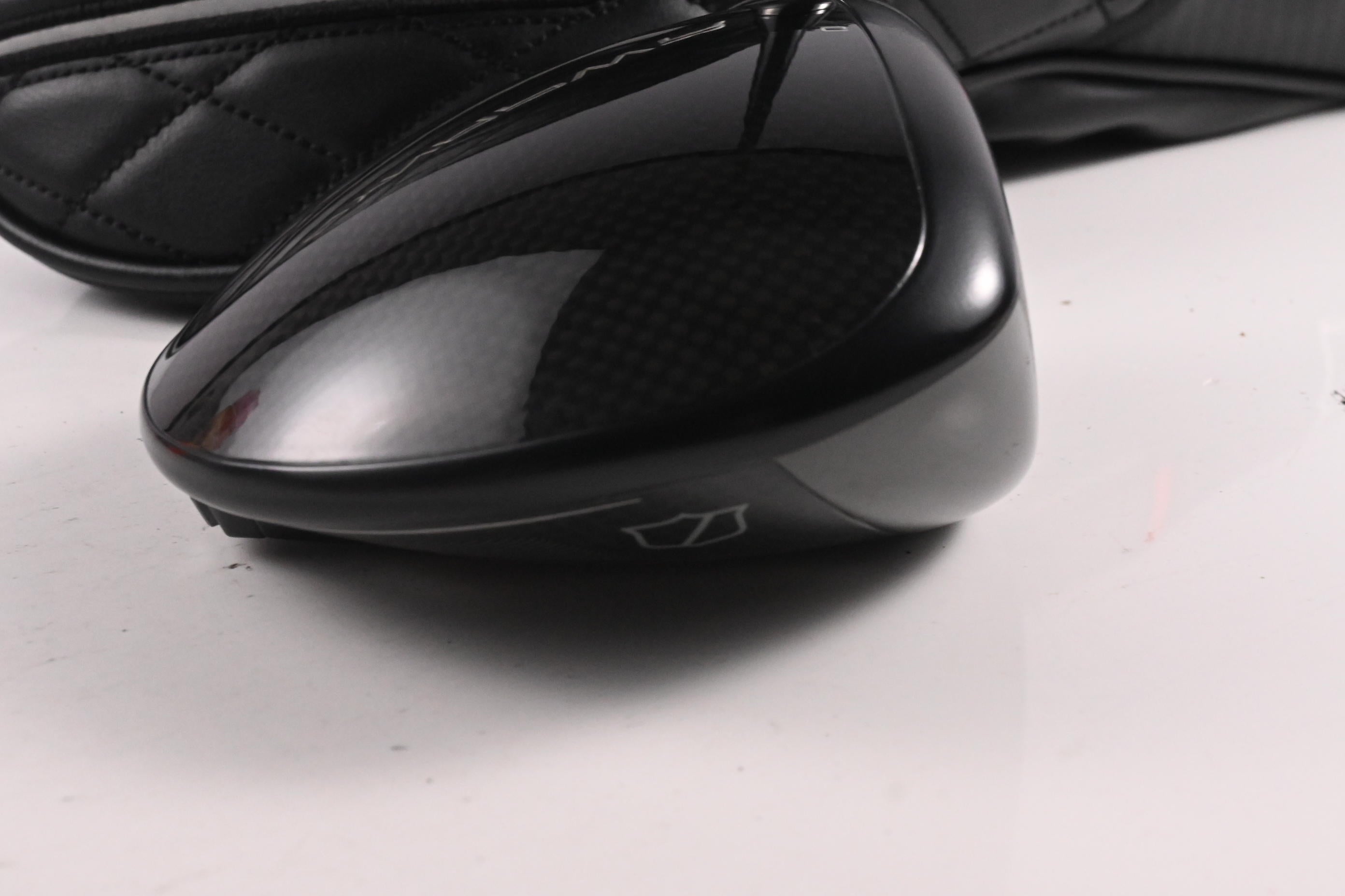 Wilson DYNAPWR Carbon 2025 Driver / 9 Degree / Stiff Flex Denali Black 60 Shaft