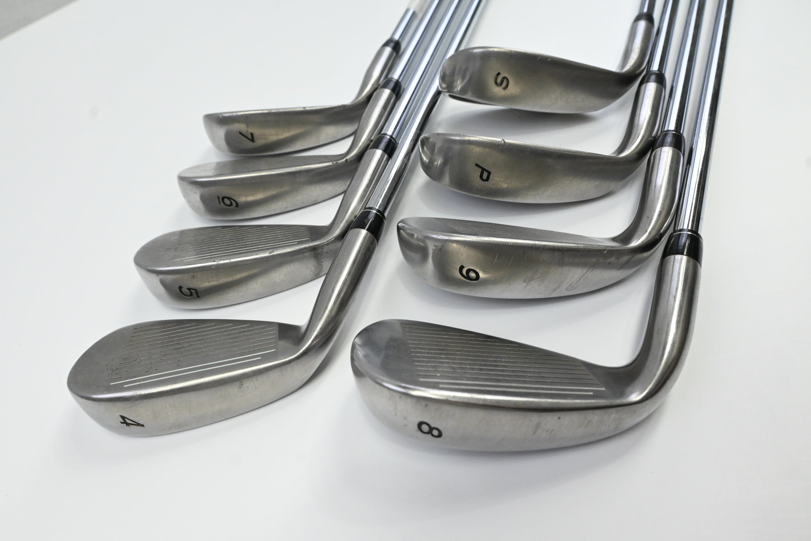 Taylormade R7 Draw Irons / 4-PW+SW / Regular Flex Taylormade T-Step 90 Shafts