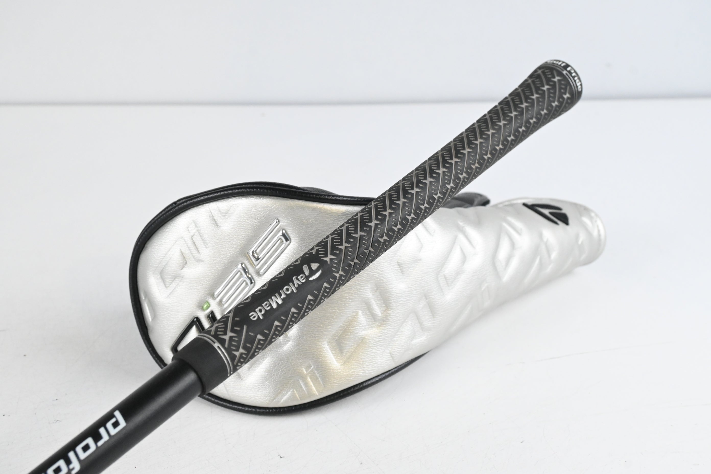 Taylormade Qi35 #7 Wood / 21 Degree / Regular Flex UST Mamiya Proforce V2 6