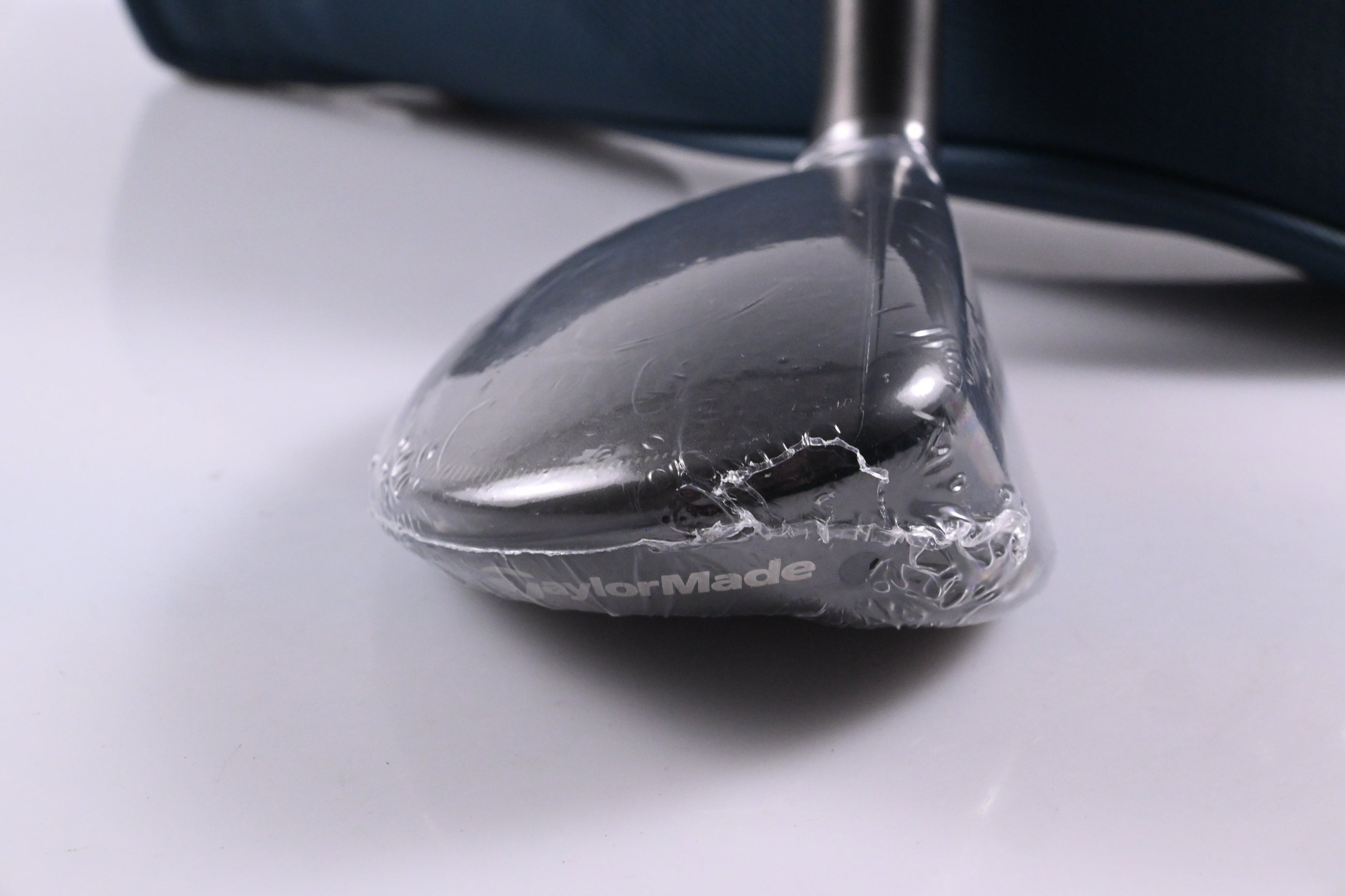 Taylormade Qi4D #4 Hybrid / 22 Degree / Regular Flex KBS REAX 65 Shaft