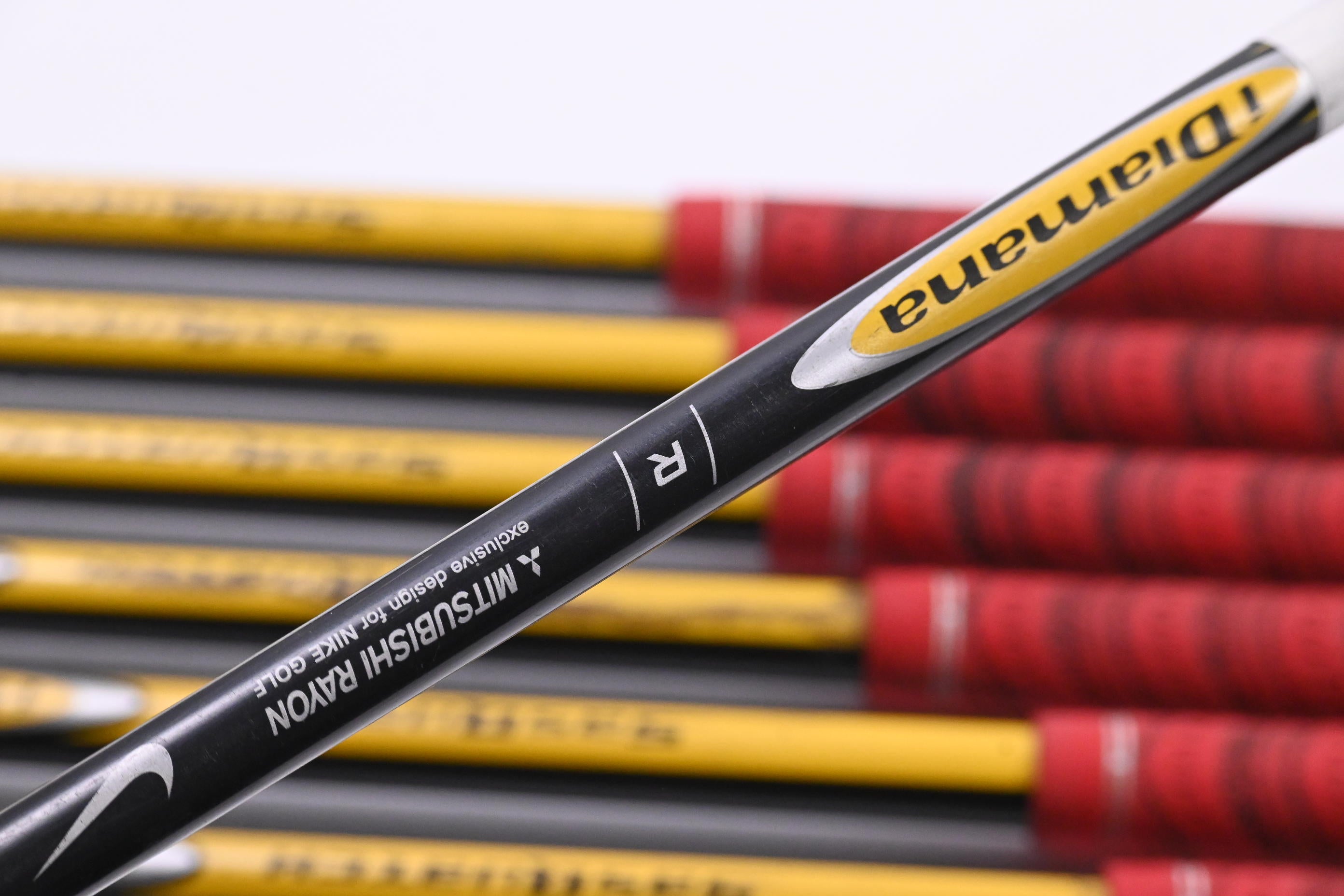 Nike SQ Sumo Irons / 4-PW / Regular Flex Diamana SasQuatch Shaft