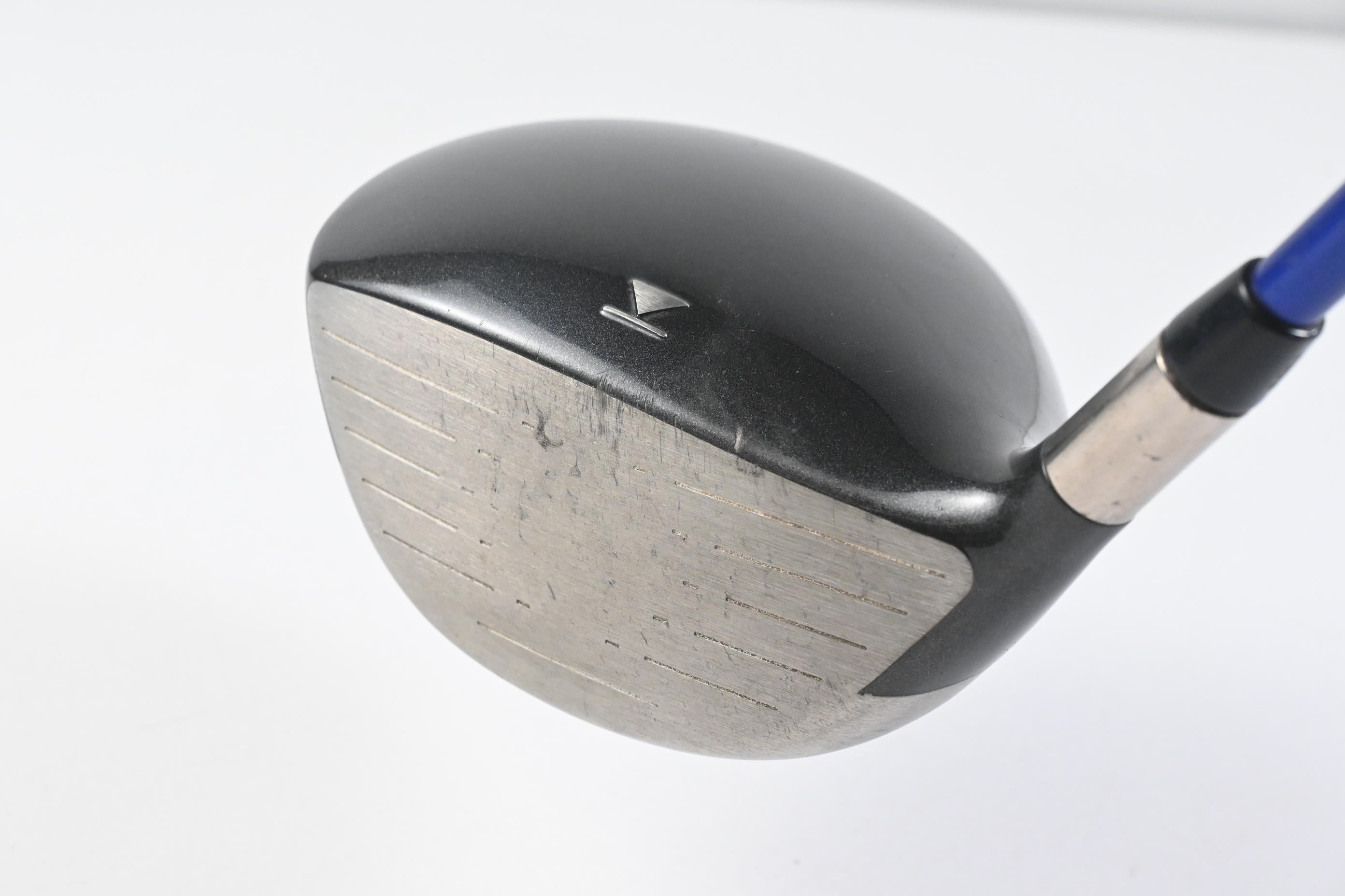 Titleist 905 R Driver / 10.5 Degree / Regular Flex Graphite Design YS-6 Shaft