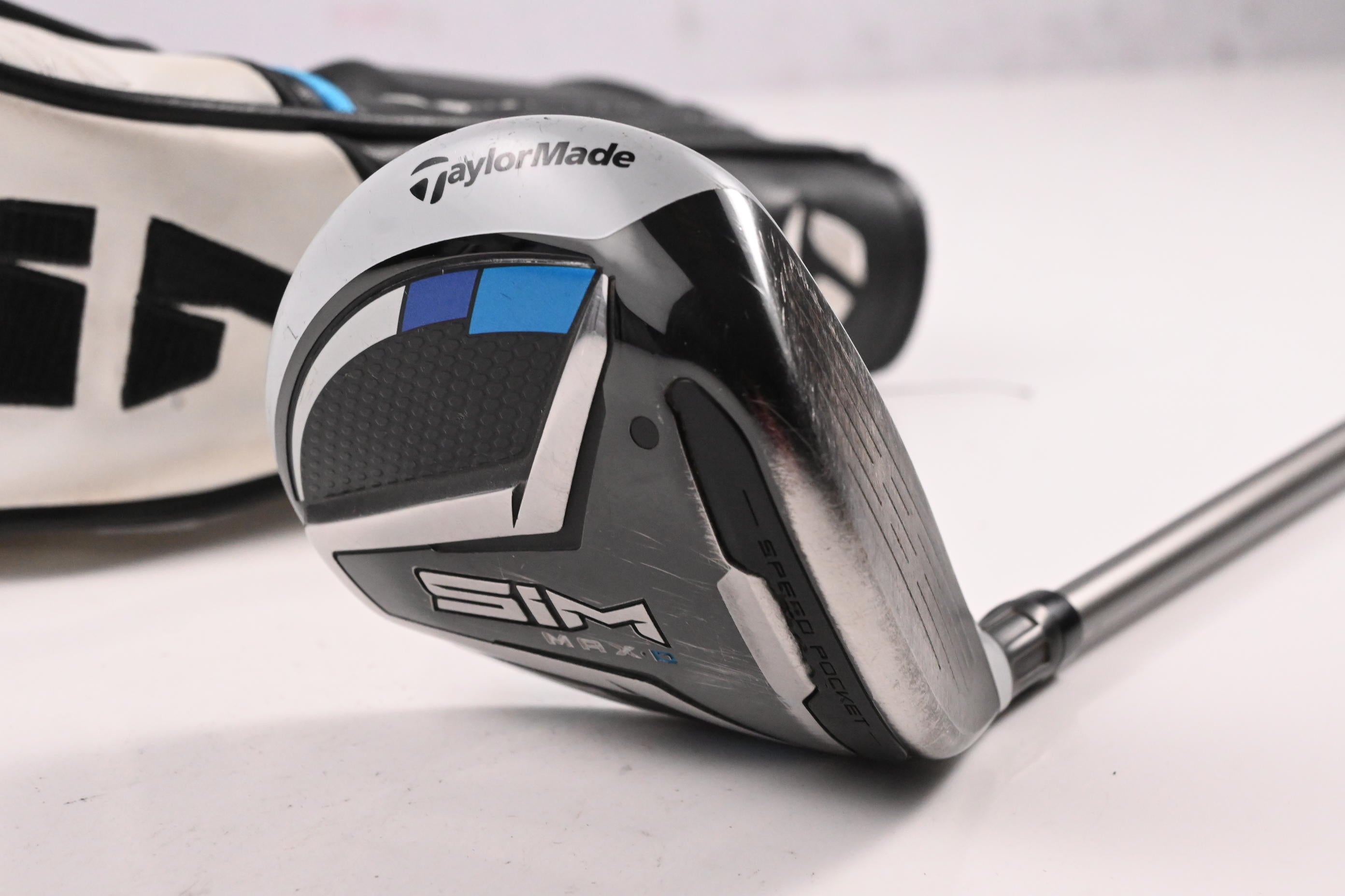 Taylormade SIM2 Max D #7 Wood / 22 Degree / Regular Flex UST Mamiya Helium 5