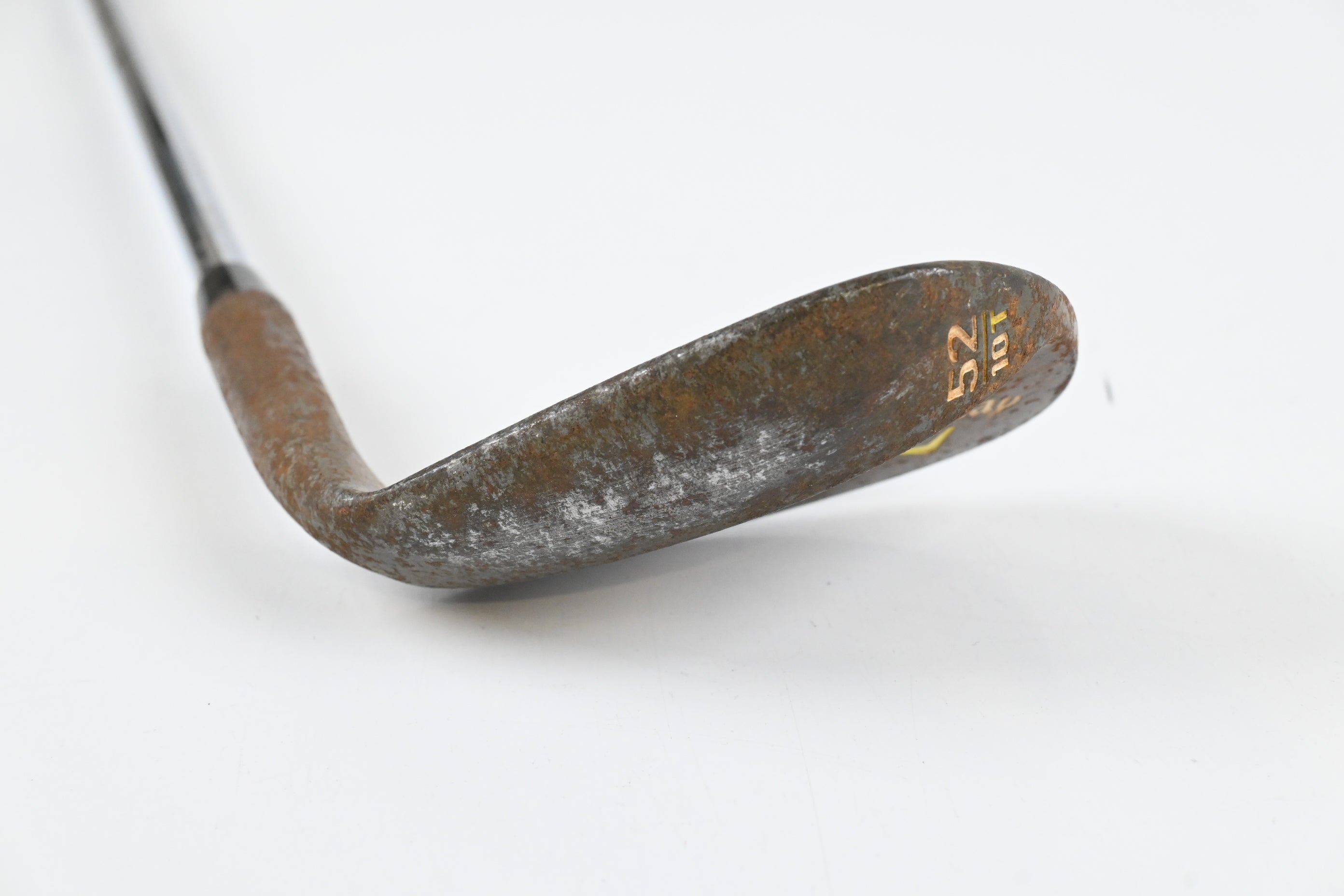Left Hand Callaway Mack Daddy 2 Tour Grind Gap Wedge / 52 Degree / Stiff Flex