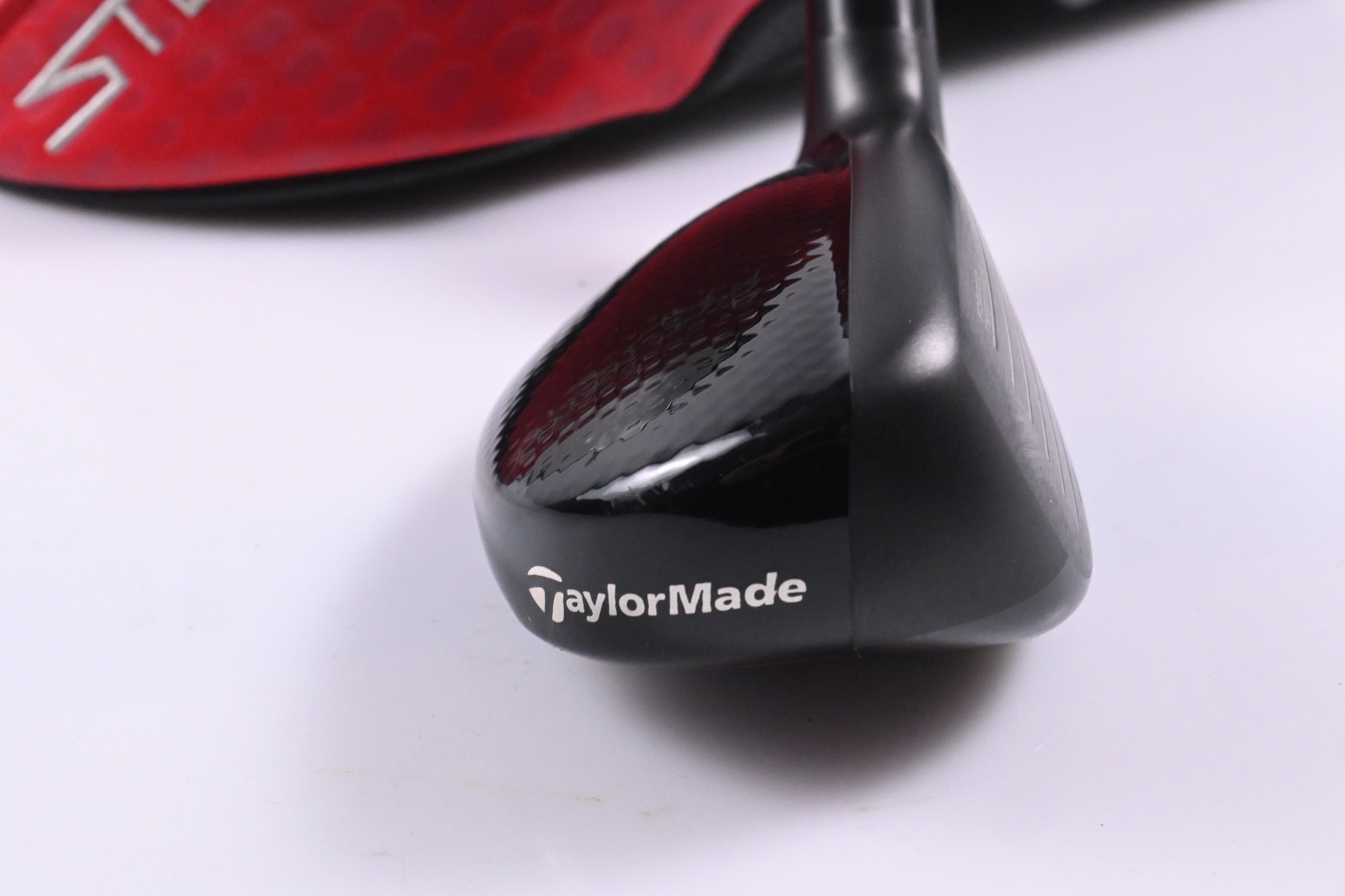 Taylormade Stealth 2 Plus #4 Hybrid / 22 Degree / Regular Flex Kai'li Red 75