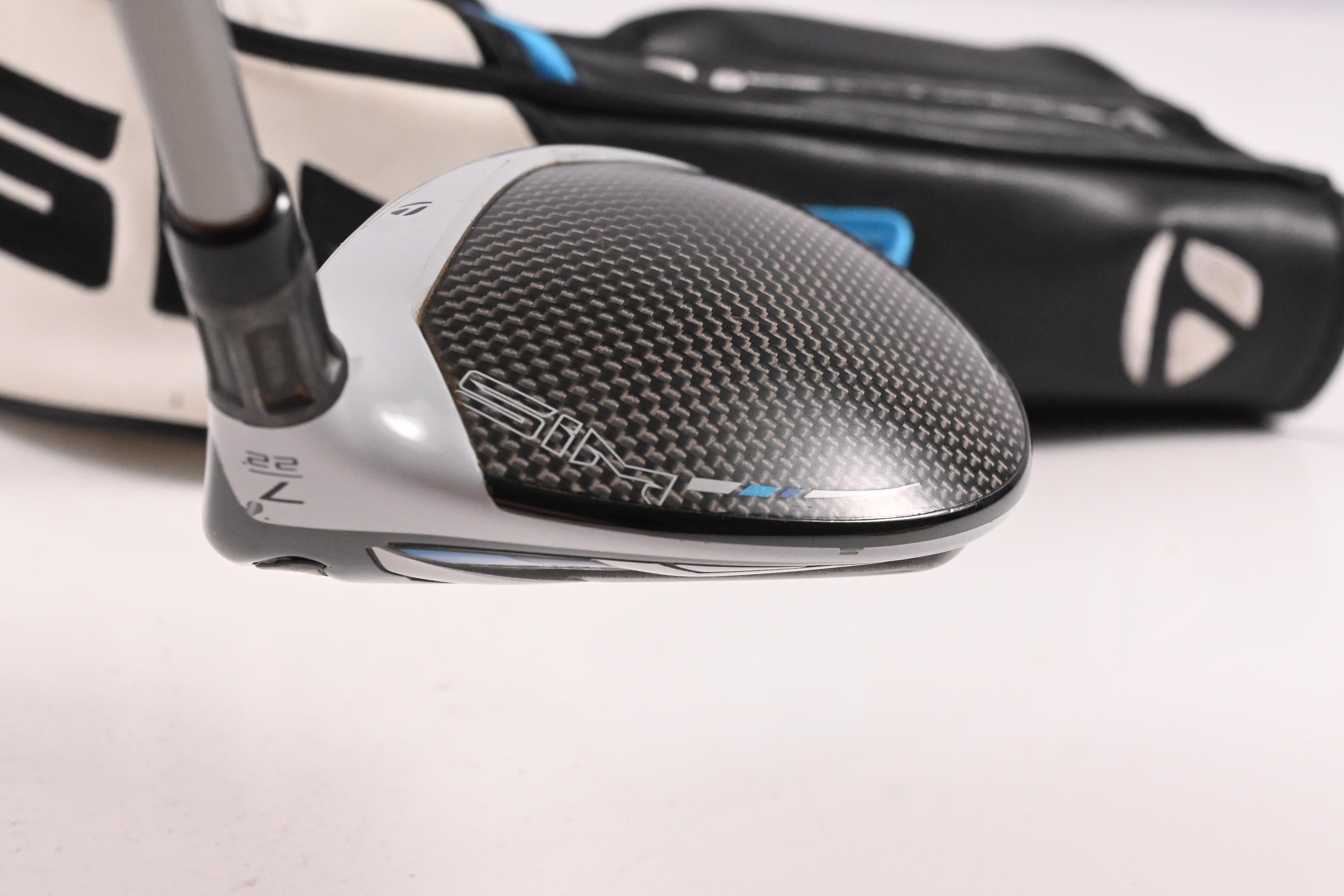 Taylormade SIM2 Max D #7 Wood / 22 Degree / Regular Flex UST Mamiya Helium 5