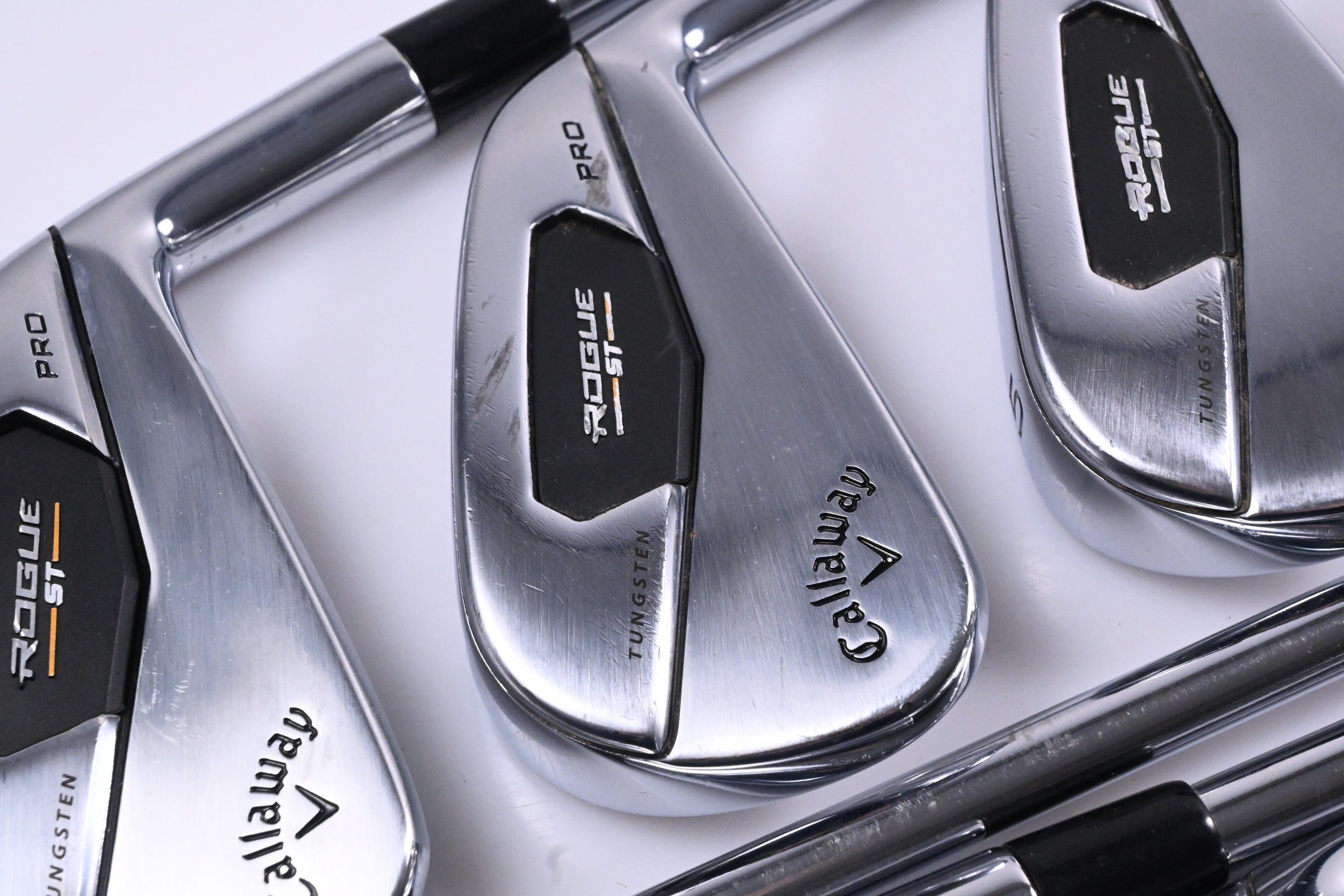 Callaway Rogue ST Pro Irons / 3-PW+AW / Regular Flex Elevate MPH 95 Shafts
