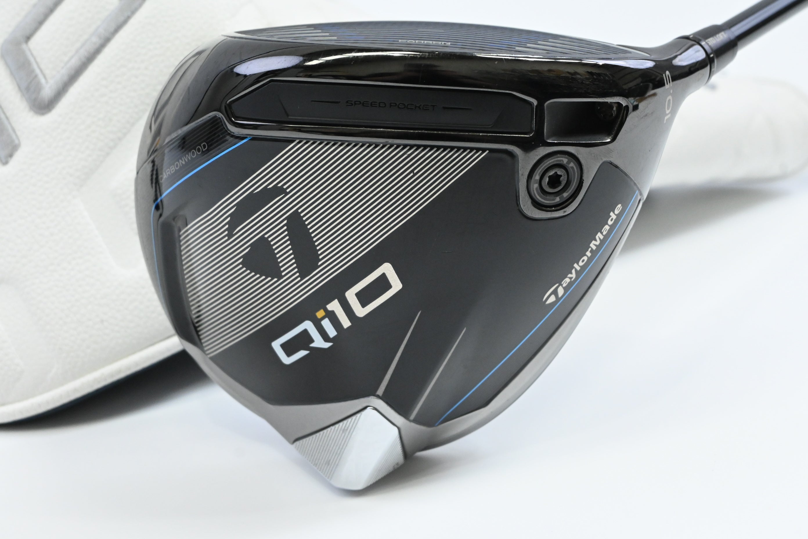 Taylormade Qi10 Driver / 10.5 Degree / Regular Flex Fujikura Ventus TR Blue 5