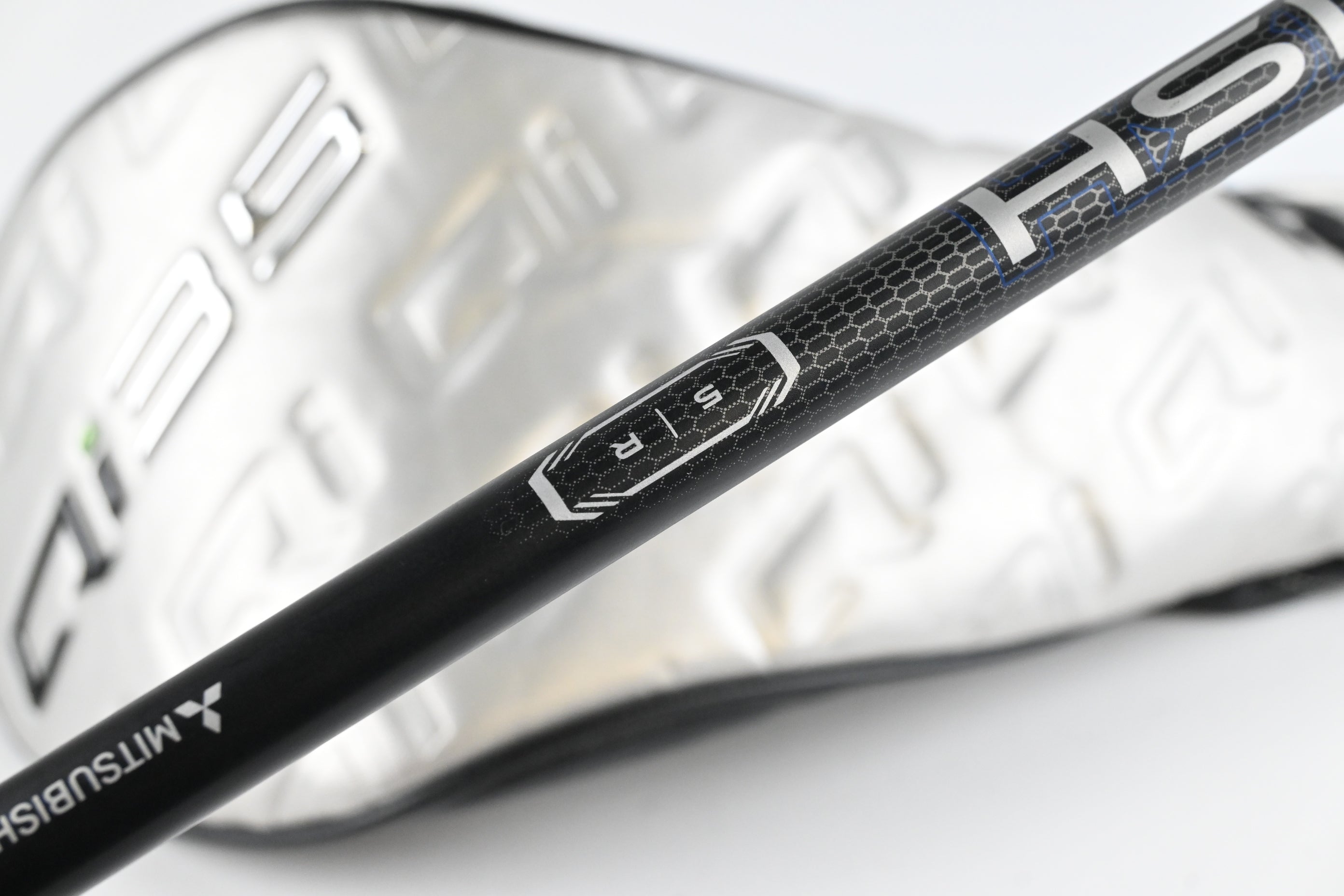 Taylormade Qi35 Driver / 12 Degree / Regular Flex Vanquish 5 Shaft