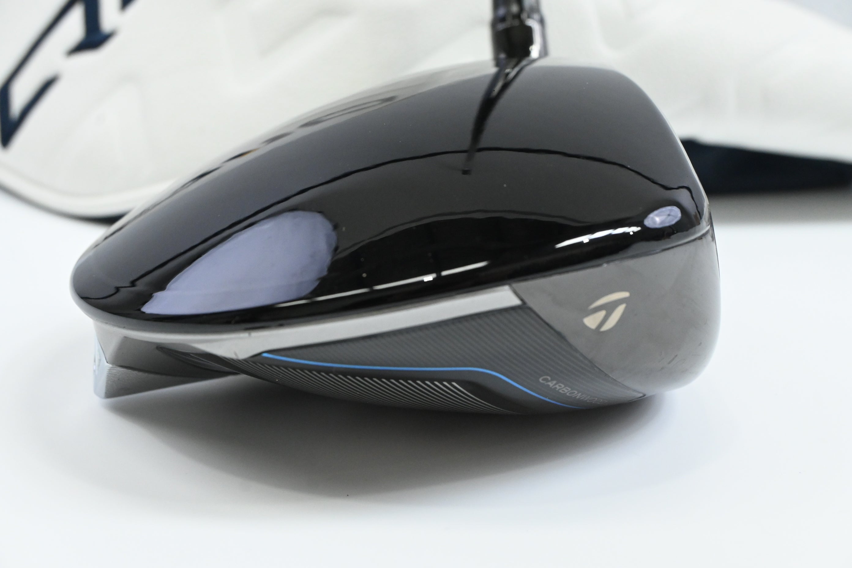 Taylormade Qi10 Driver / 10.5 Degree / Regular Flex Fujikura Ventus TR Blue 5