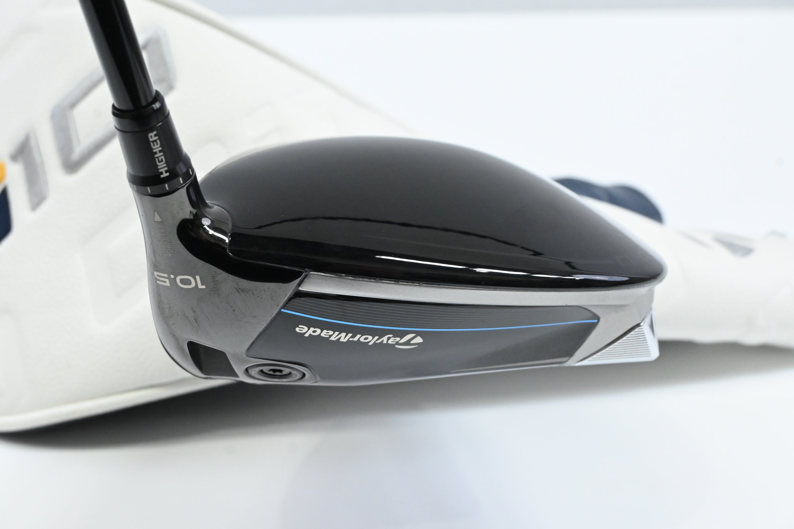 Taylormade Qi10 Driver / 10.5 Degree / Regular Flex Fujikura Ventus TR Blue 5