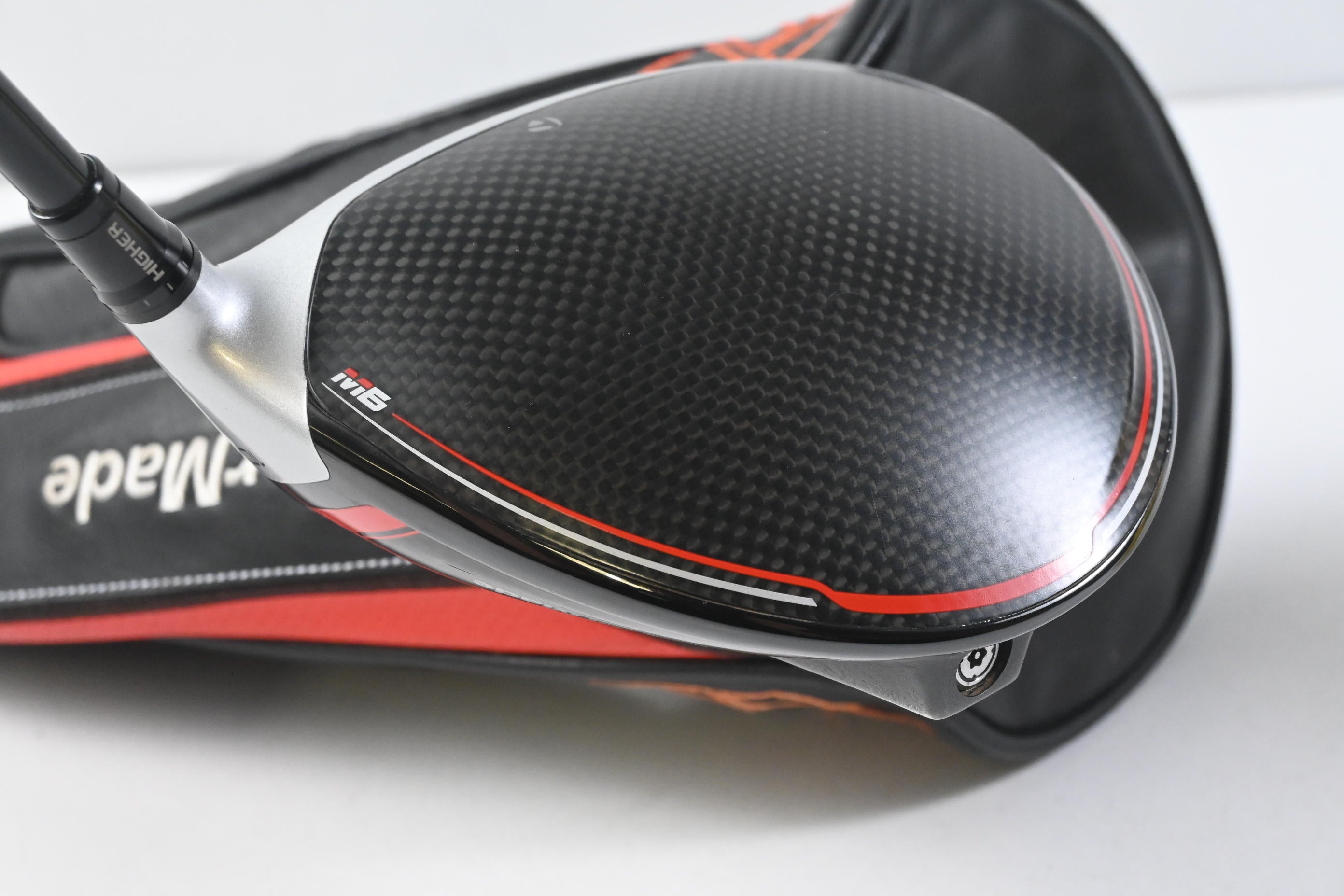 Taylormade M6 Driver / 10.5 Degree / Regular Flex Fujikura Atmos Orange 5 Shaft
