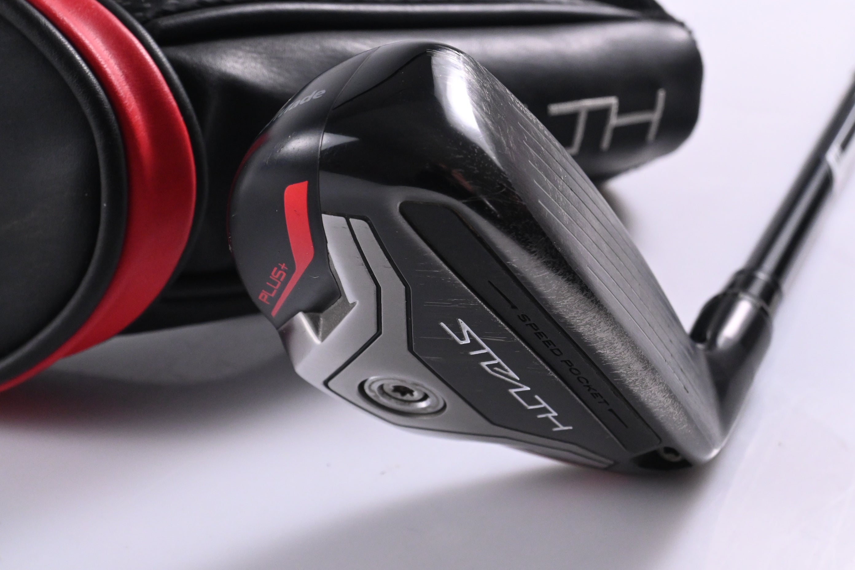 Taylormade Stealth Plus #3 Hybrid / 19.5 Degree / Stiff Flex Hzrdus Smoke Red