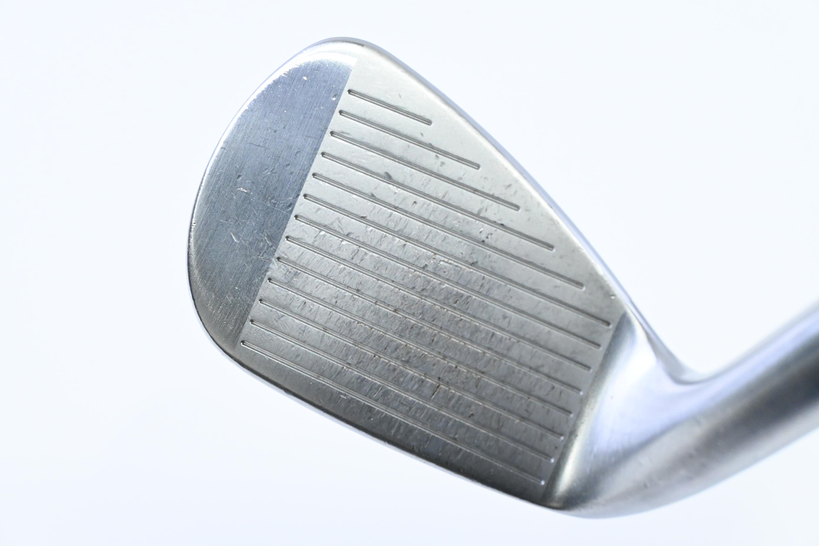 Titleist T150 #9 Iron / Regular Flex Tensei AV Red AM2 Shaft