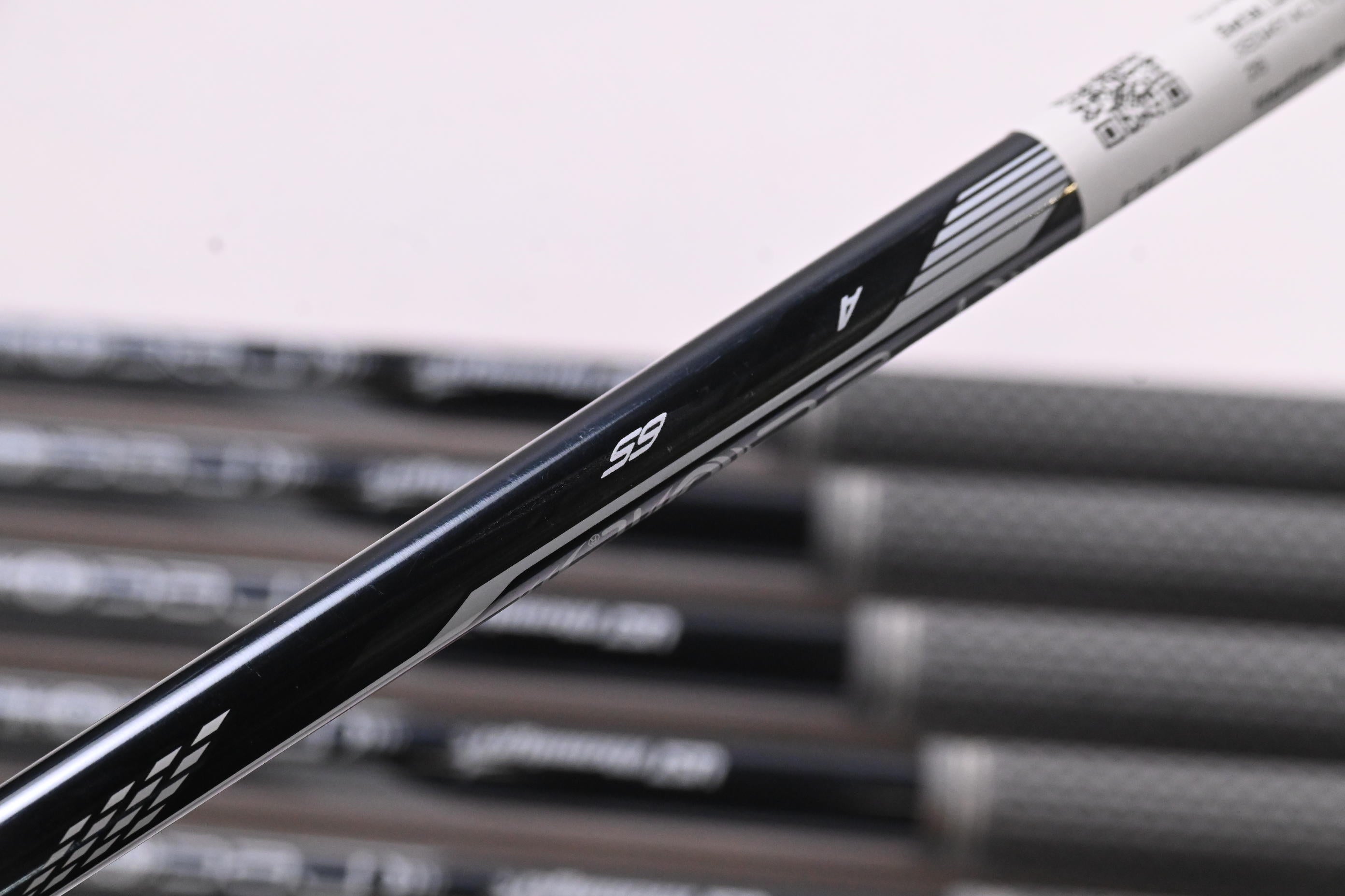 Wilson Dynapower 2023 Irons / 5-PW+SW / Senior Flex UST Recoil Dart 65 Shafts