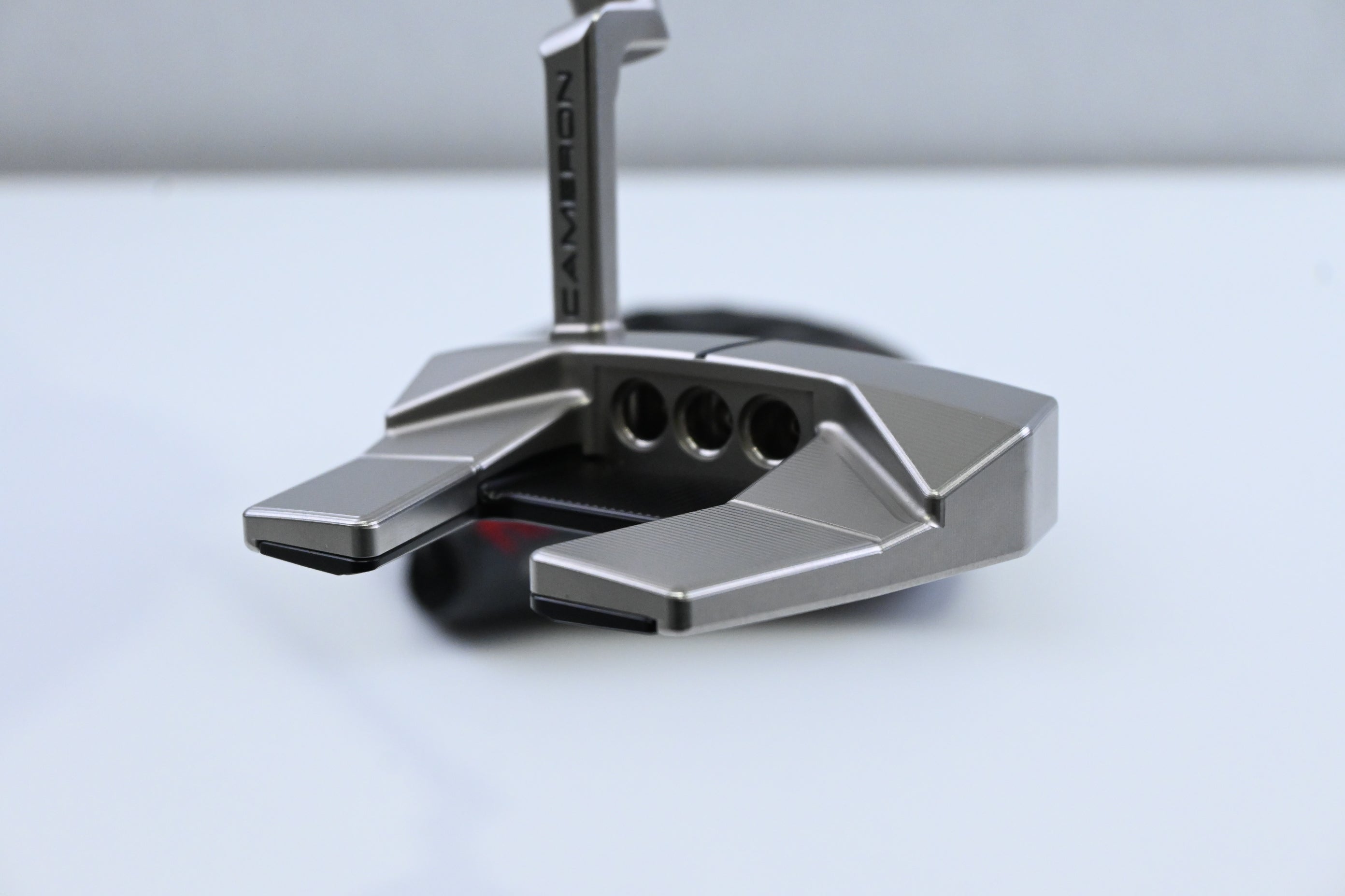Scotty Cameron 2026 Phantom 5.2 Putter / 33 Inch