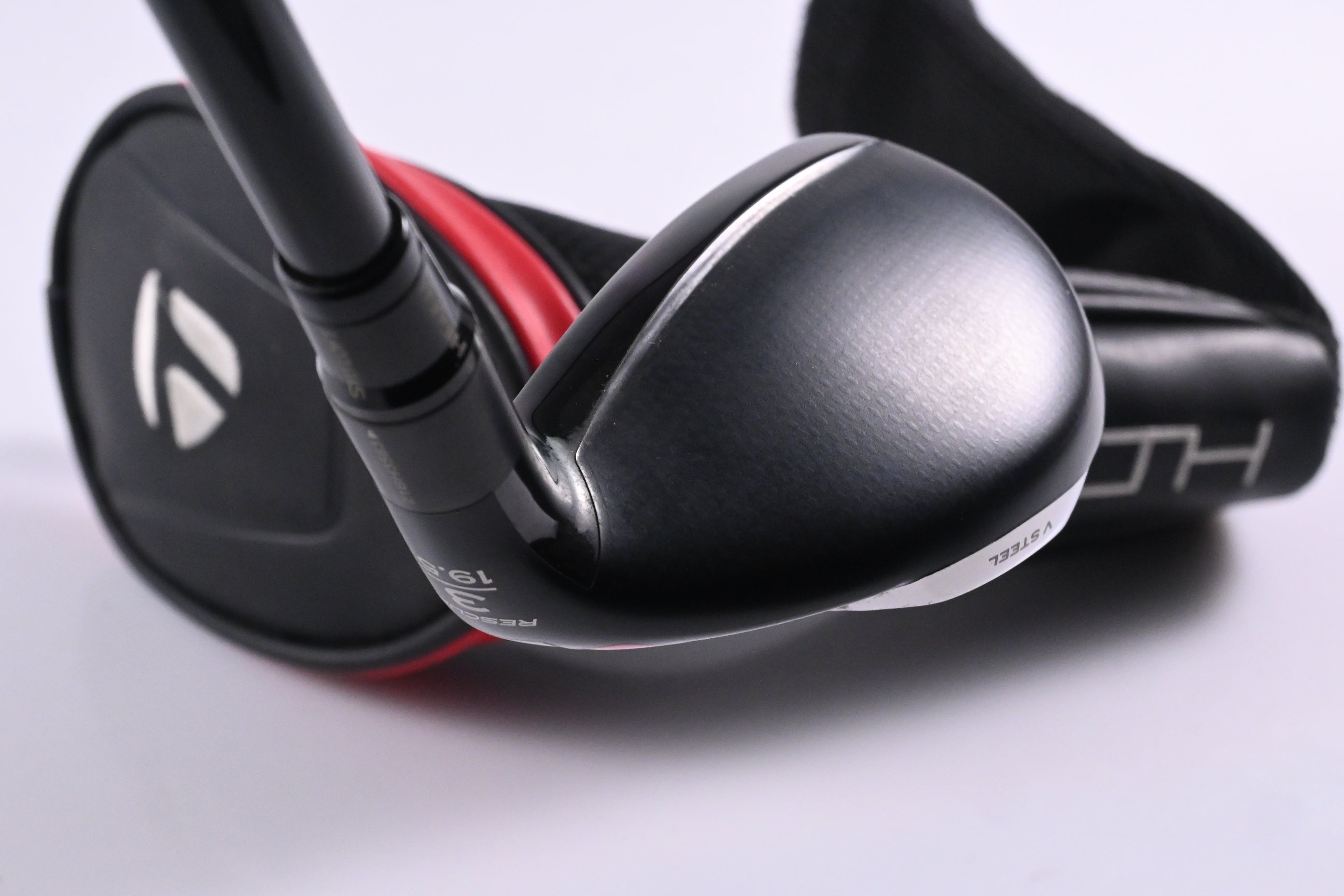 Taylormade Stealth Plus #3 Hybrid / 19.5 Degree / Stiff Flex Hzrdus Smoke Red