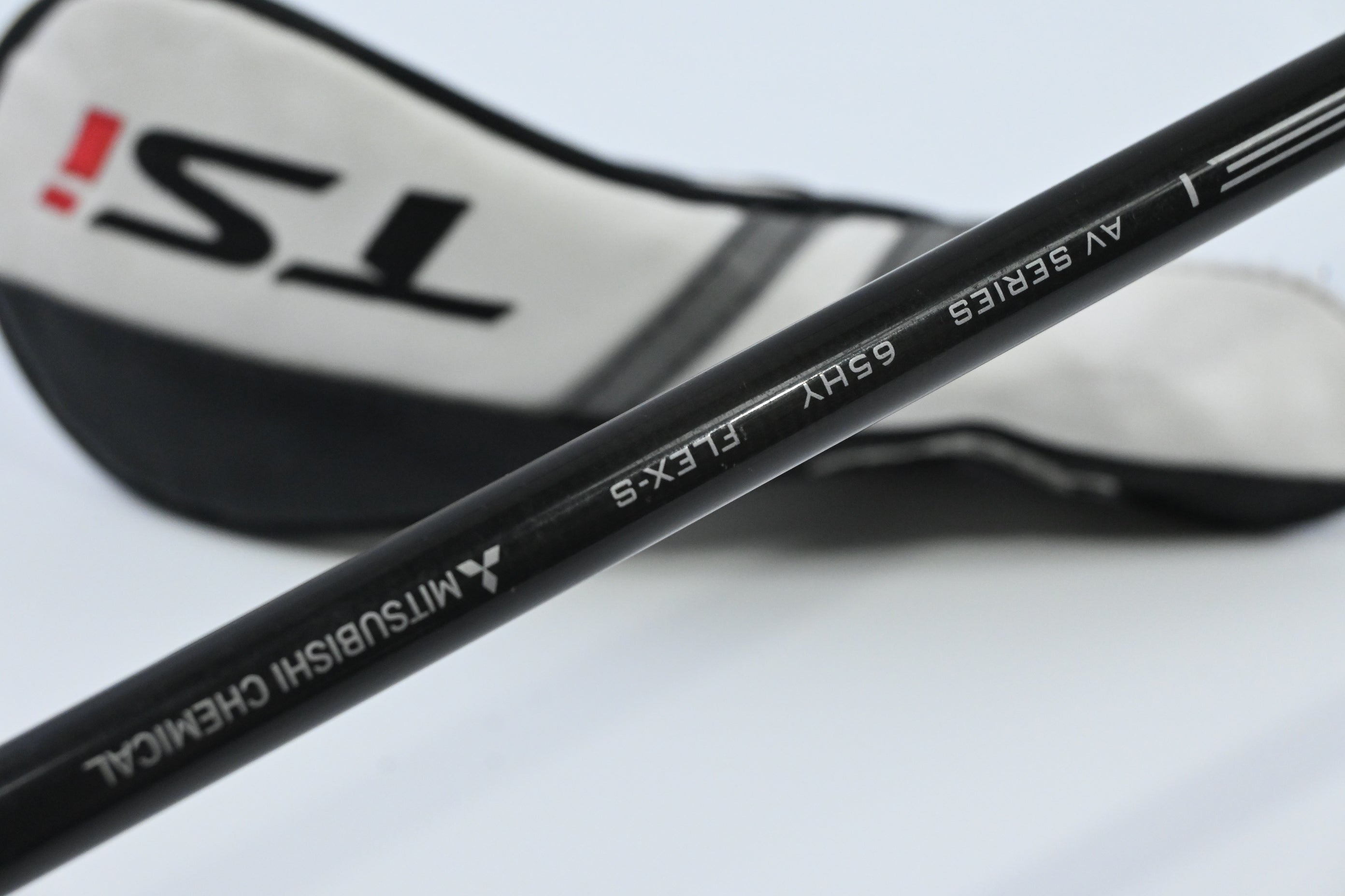 Titleist TSi2 #3 Hybrid / 18 Degree / Stiff Flex Tensei AV Raw Blue 65 Shaft