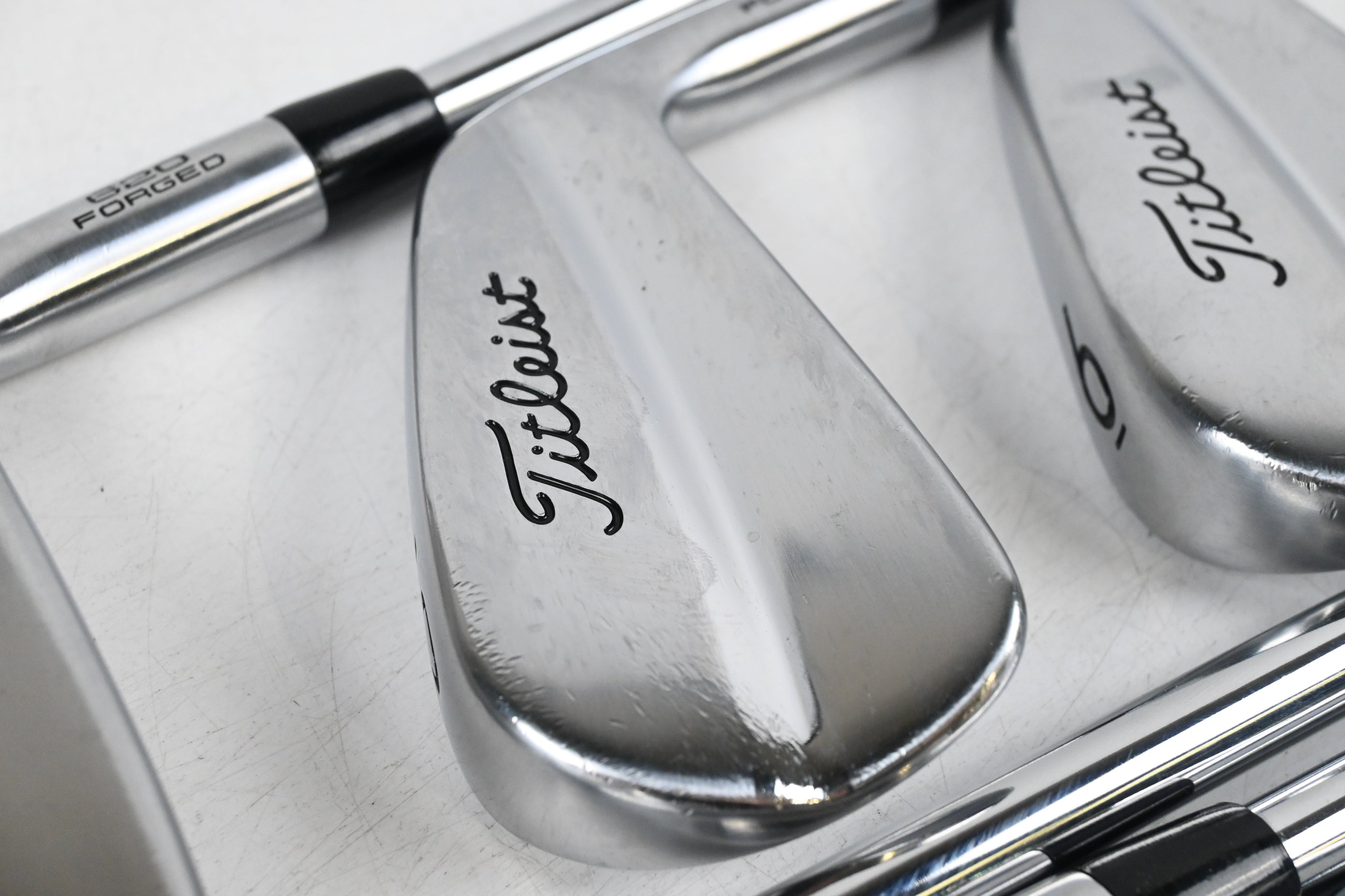 Titleist MB 620 Irons / 4-PW / Stiff Flex KBS Tour-V 110 Shafts