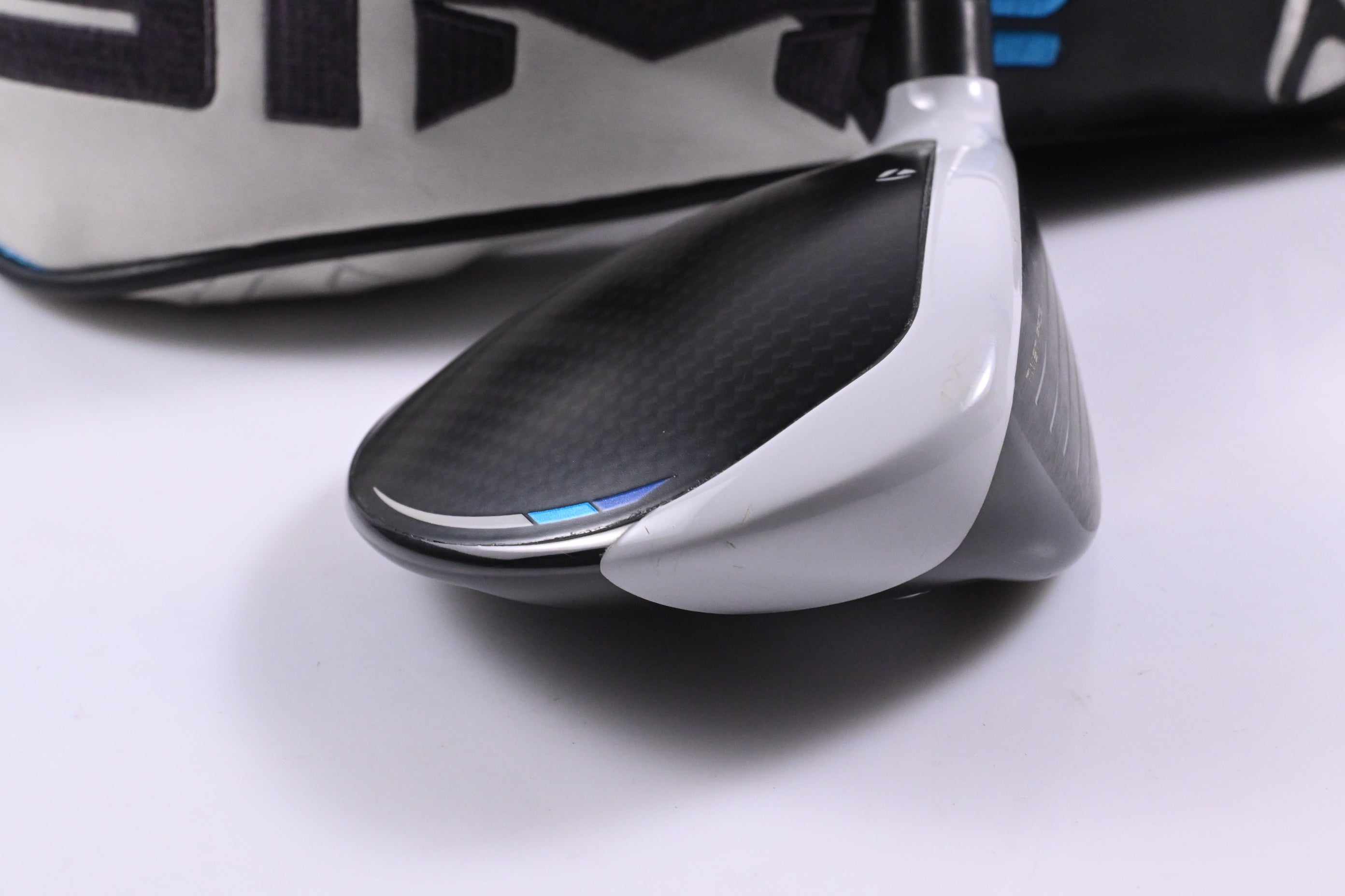 Taylormade SIM2 Ti #3 Wood / 15 Degree / X-Flex HZRDUS Smoke RDX Blue 70