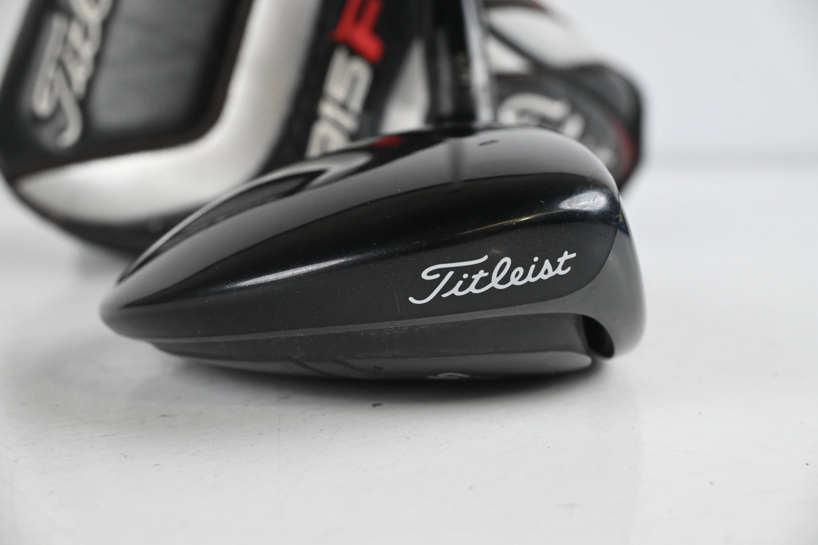 Titleist 915 F #5 Wood / 18 Degree / Stiff Flex Aldila Rogue Black 80 Shaft
