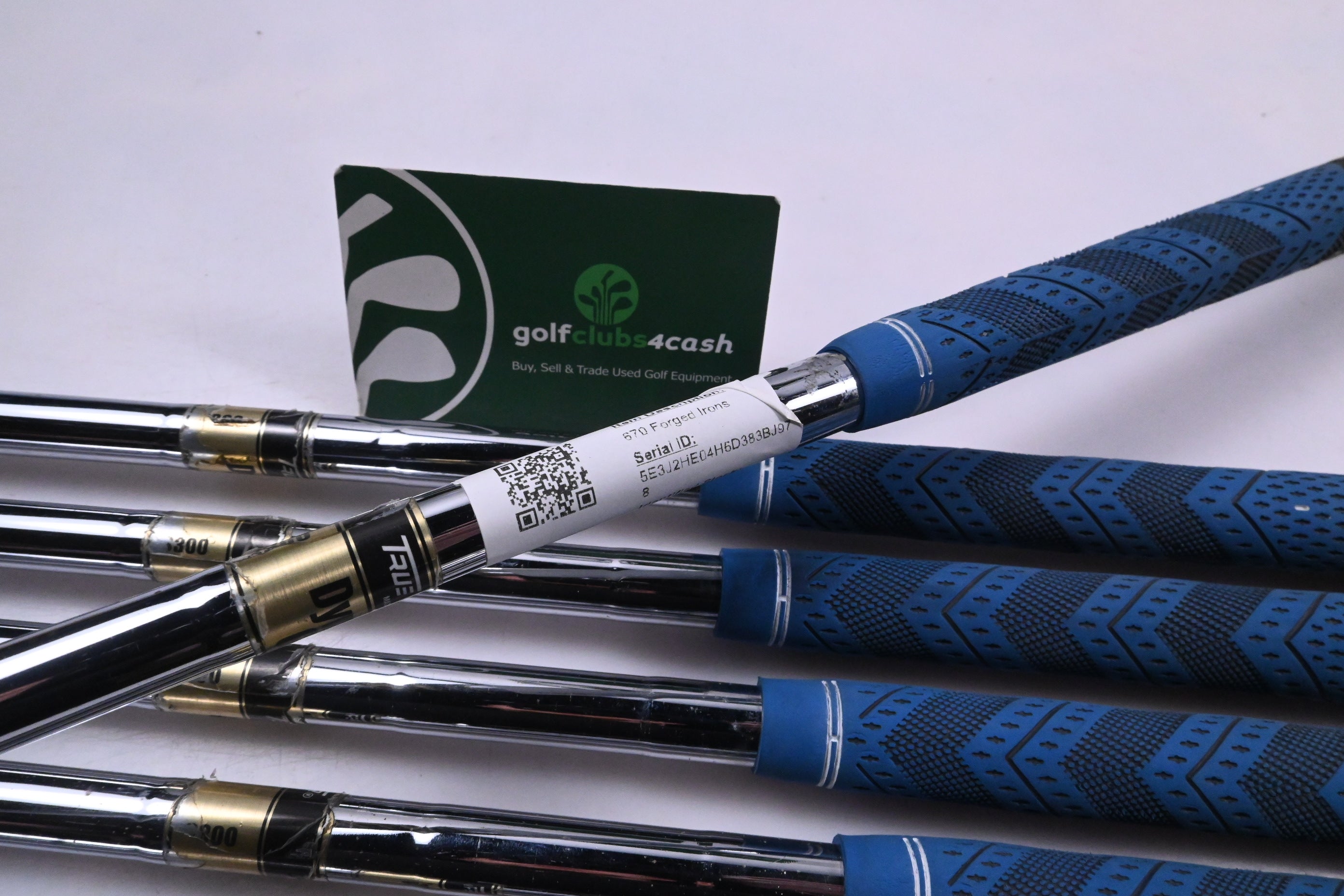 Titleist 670 Forged Irons / 3-PW / Stiff Flex Dynamic Gold S300 Shafts