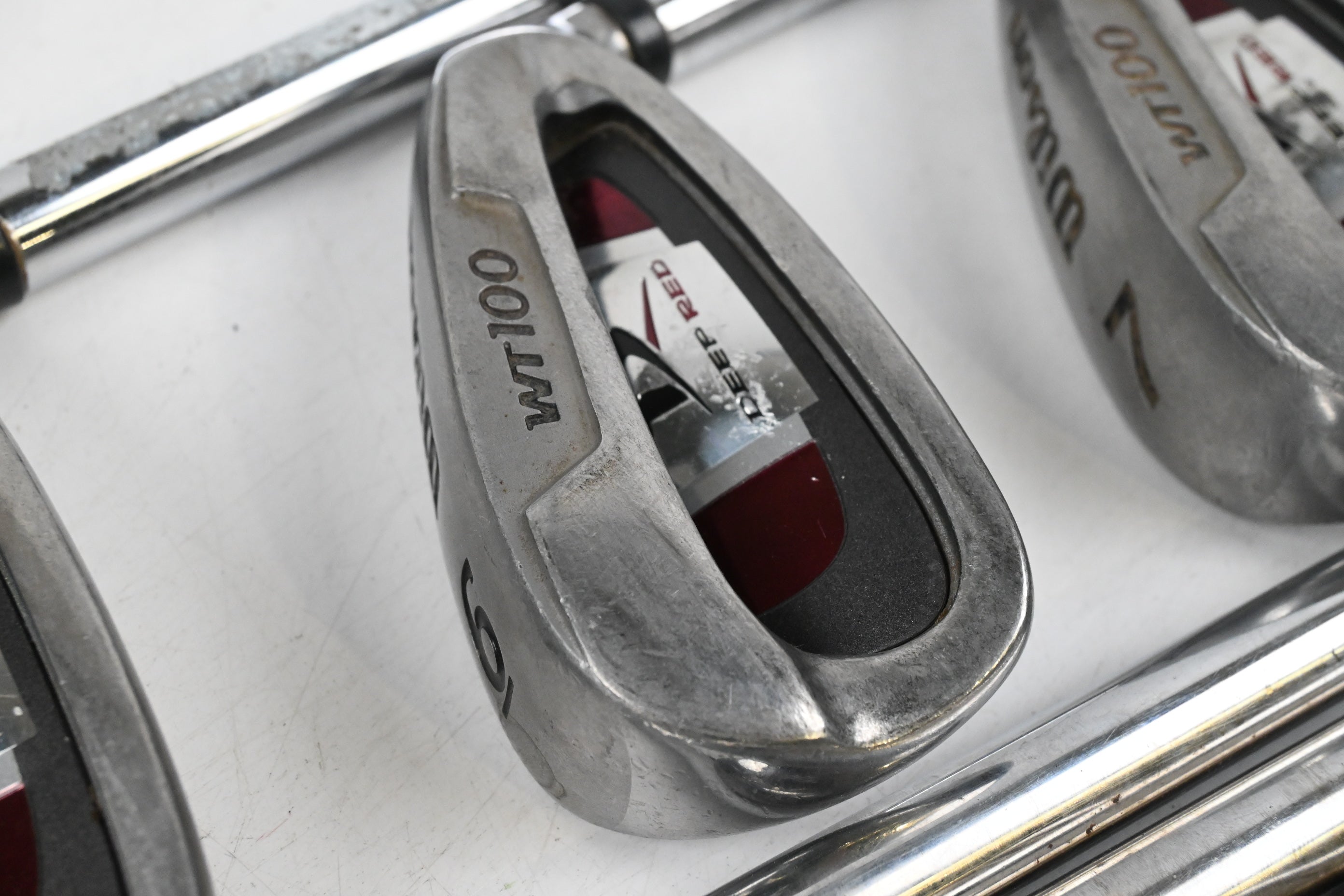 Wilson Deep Red Irons / 5-PW+SW / Uniflex Wilson Deep Red Shafts