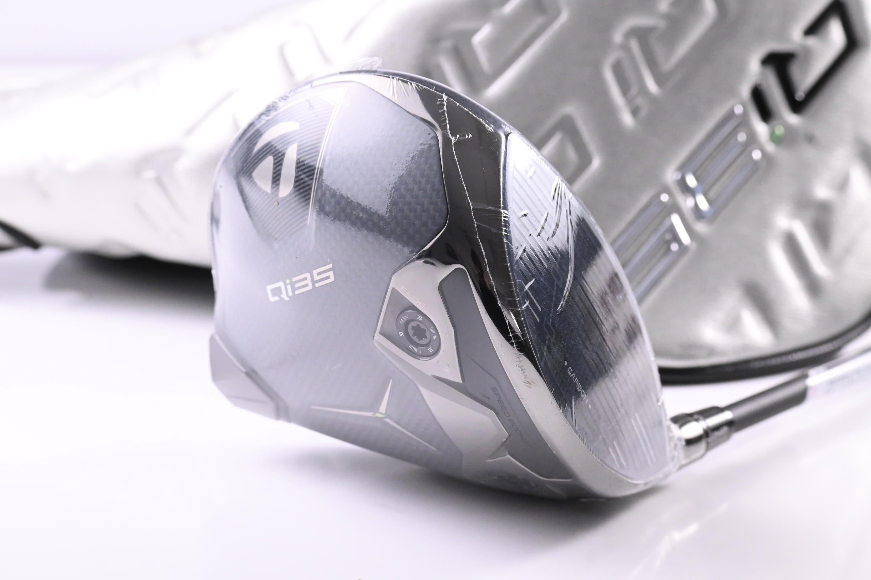 Taylormade Qi35 LS Driver / 9 Degree / Stiff Flex Kai'li White Dark Wave 60