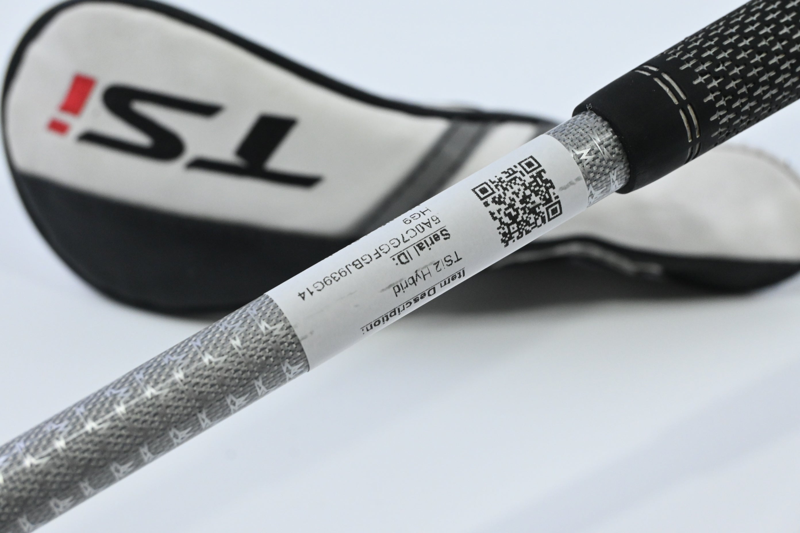 Titleist TSi2 #3 Hybrid / 18 Degree / Stiff Flex Tensei AV Raw Blue 65 Shaft