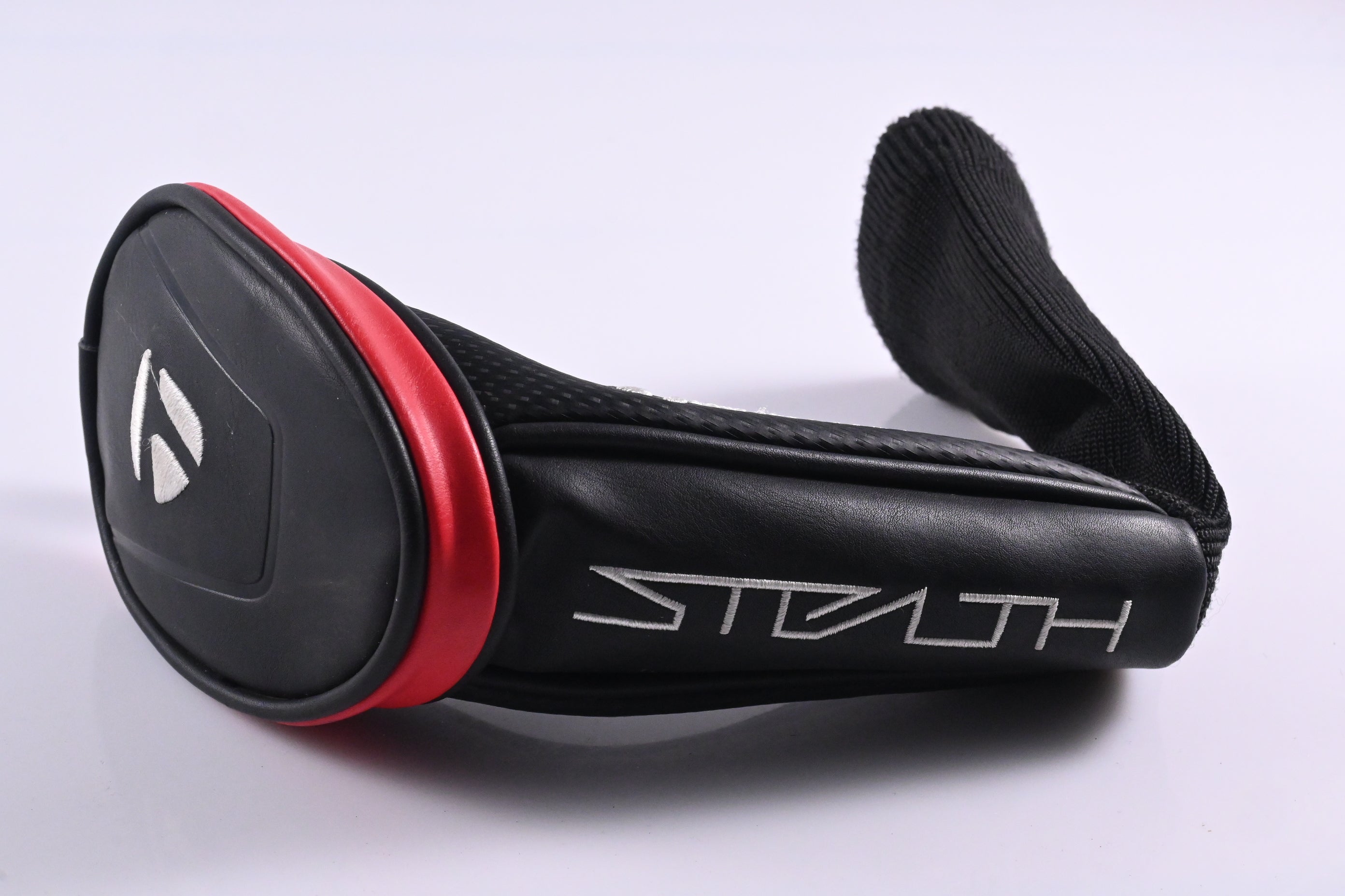 Taylormade Stealth Plus #3 Hybrid / 19.5 Degree / Stiff Flex Hzrdus Smoke Red