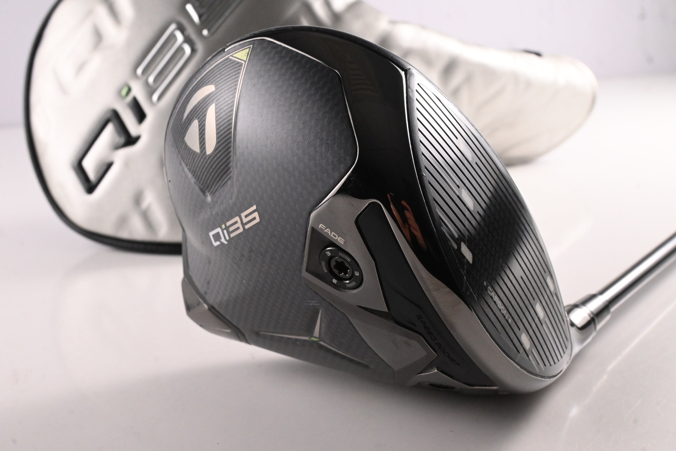 Taylormade Qi35 Driver / 9 Degree / X-Flex HZRDUS Smoke Red RDX 60 Shaft
