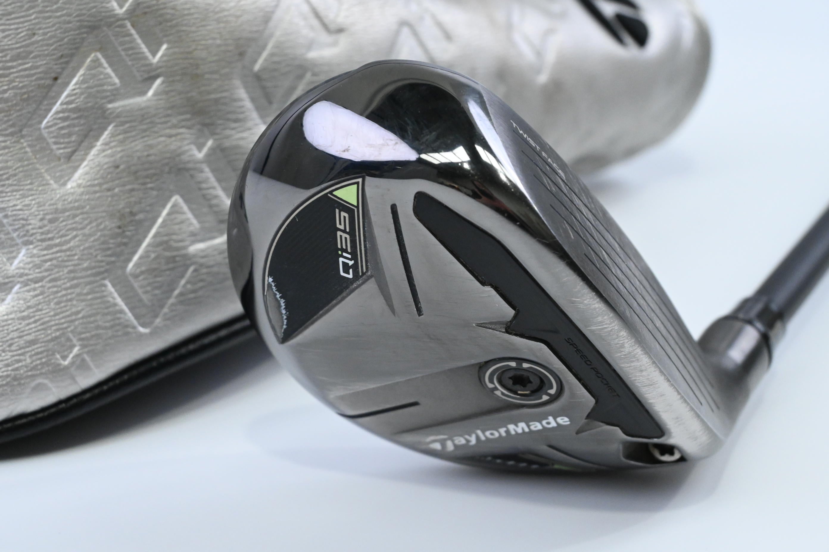 Taylormade Qi35 #3 Hybrid / 19 Degree / Senior Flex Vanquish 5 Shaft