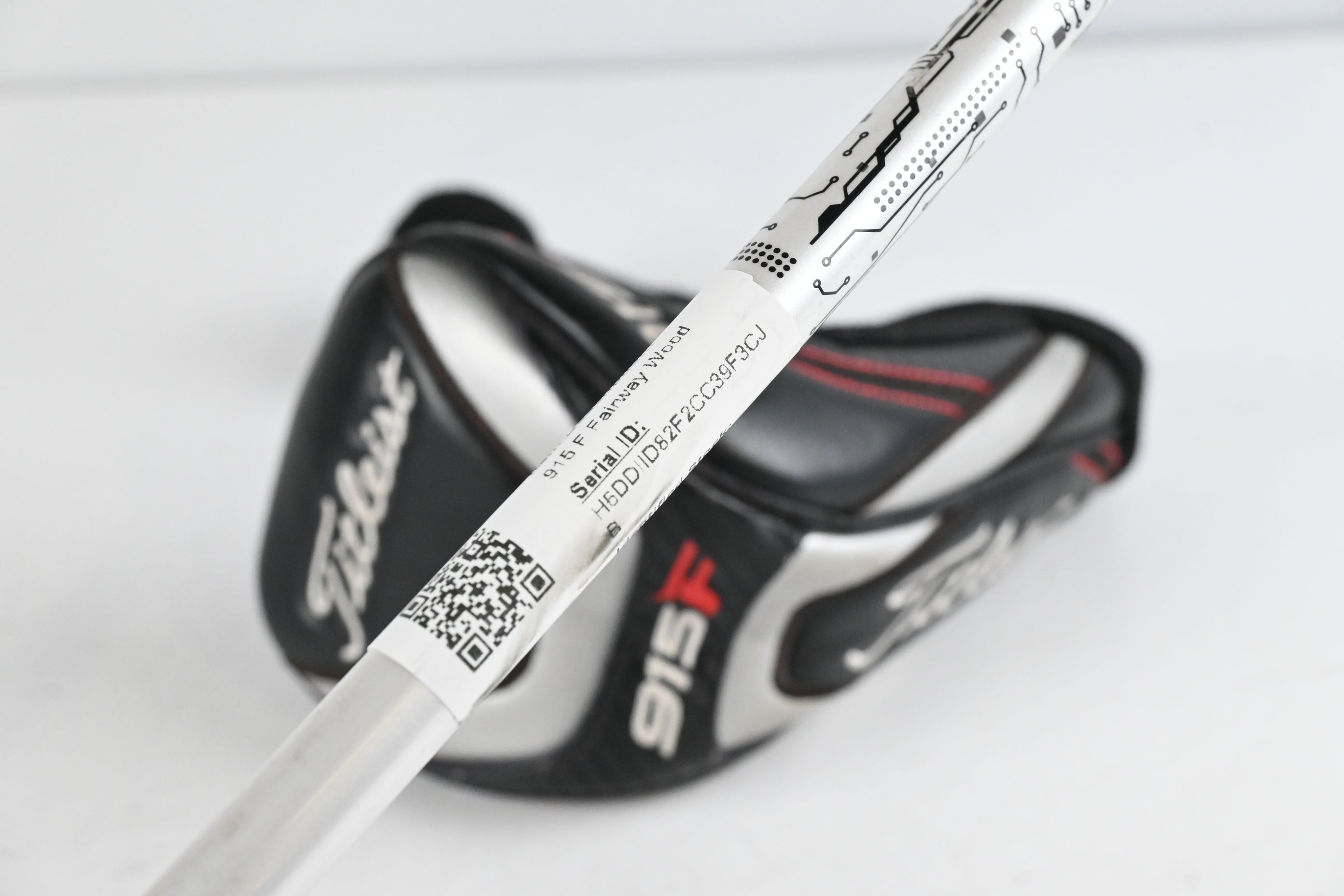 Titleist 915 F #5 Wood / 18 Degree / Stiff Flex Aldila Rogue Black 80 Shaft
