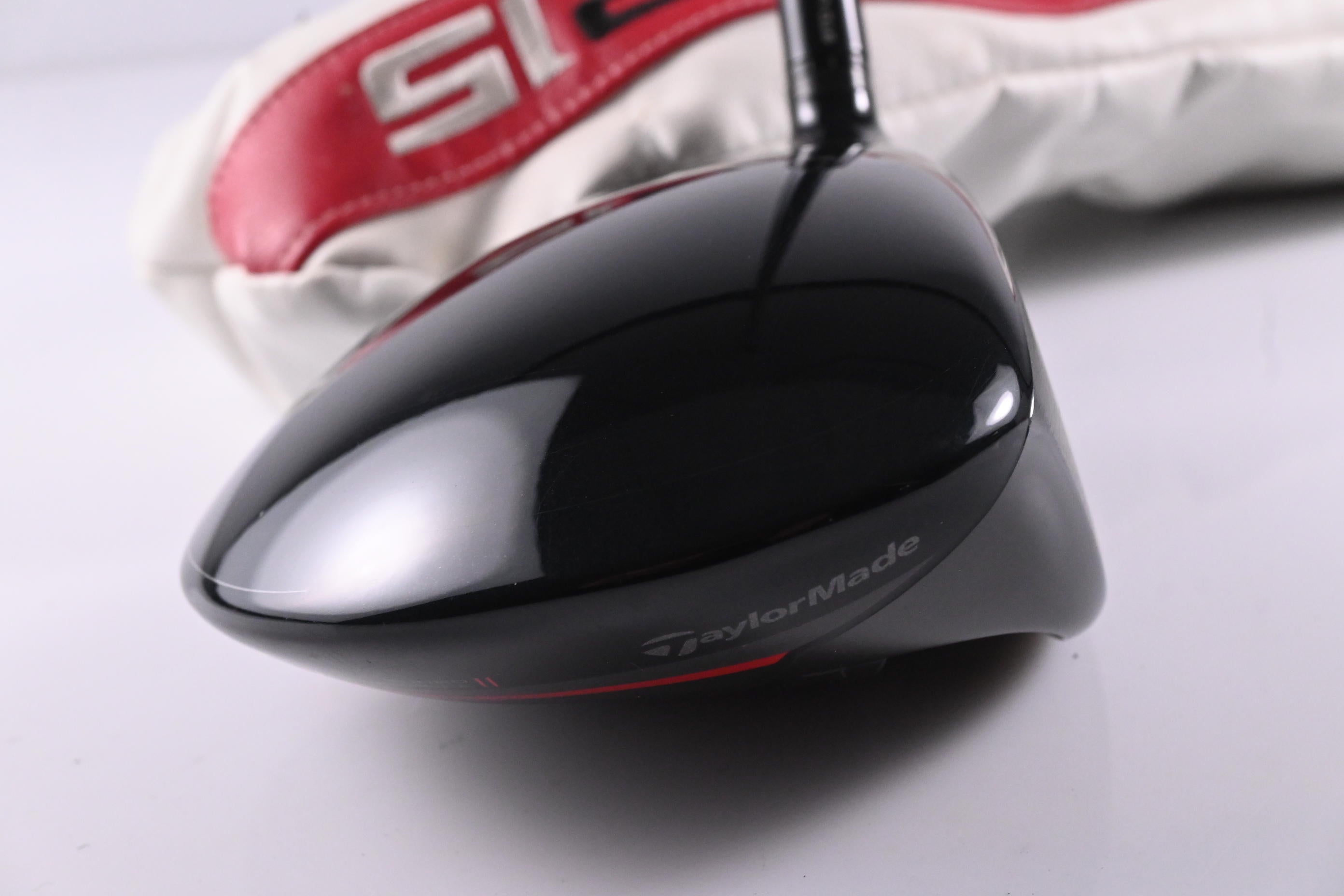 Taylormade R15 Black Driver / 10.5 Degree / Stiff Flex Fujikura Speeder Shaft