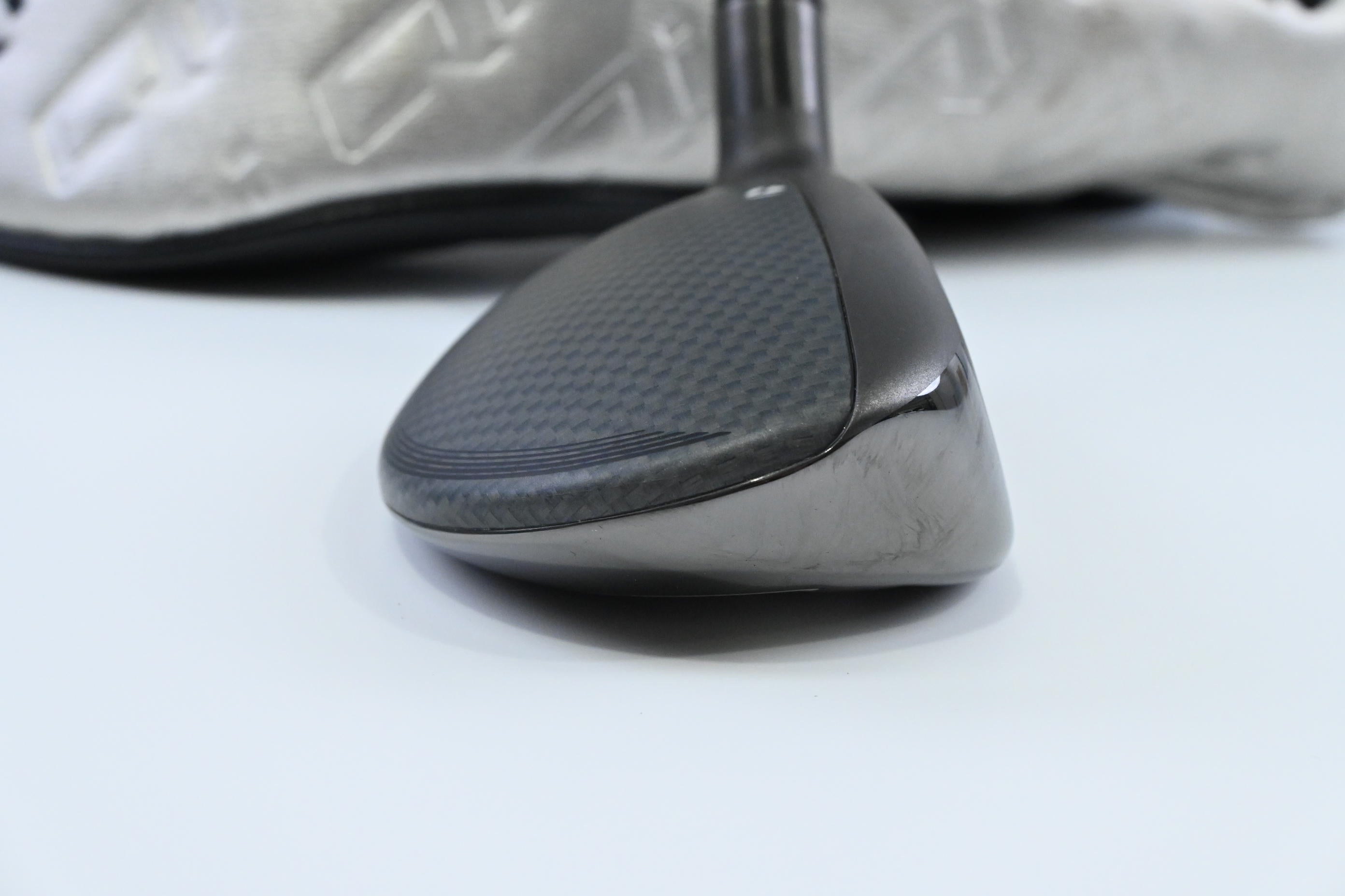 Taylormade Qi35 #3 Hybrid / 19 Degree / Senior Flex Vanquish 5 Shaft