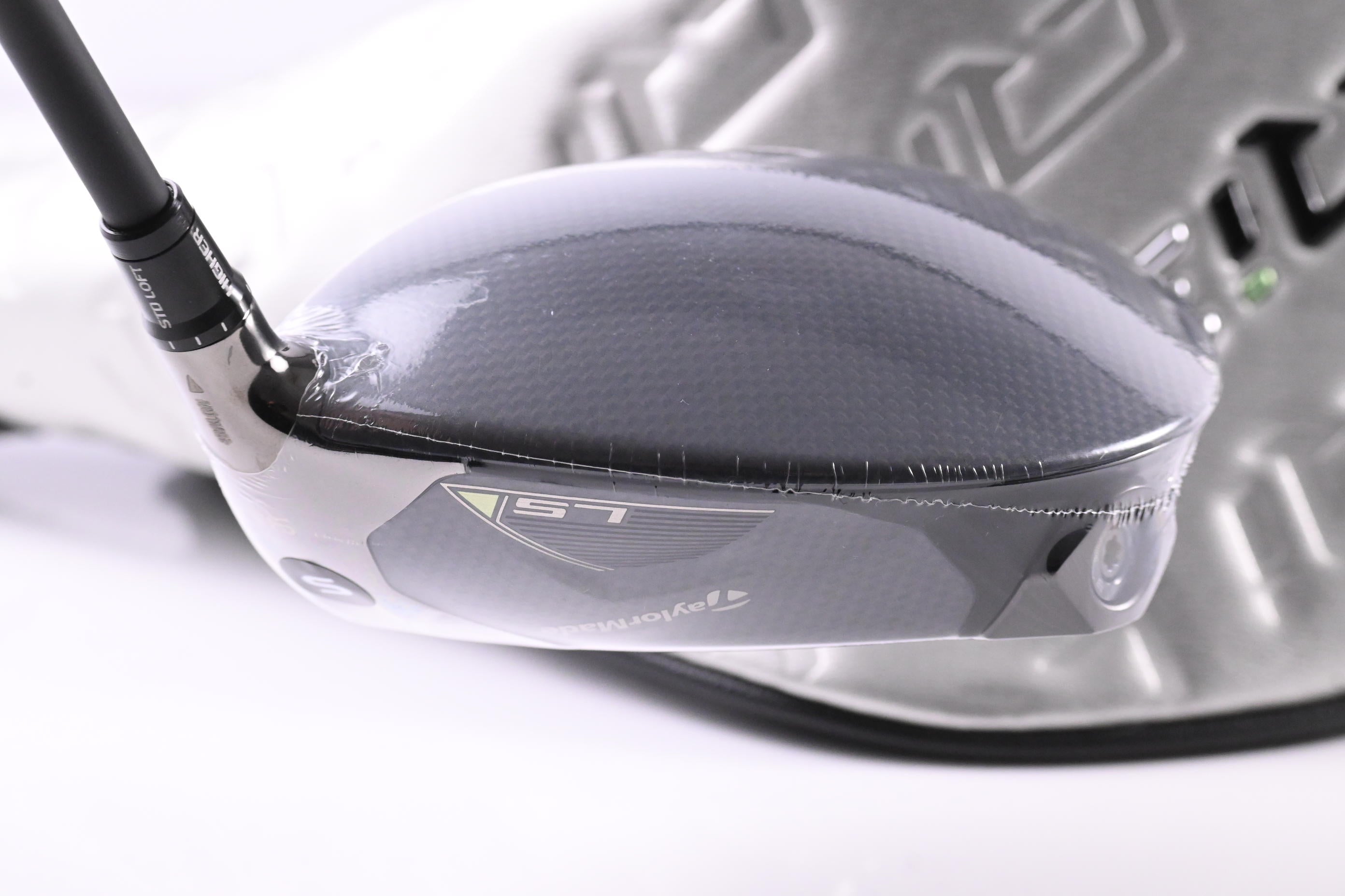 Taylormade Qi35 LS Driver / 9 Degree / Stiff Flex Kai'li White Dark Wave 60