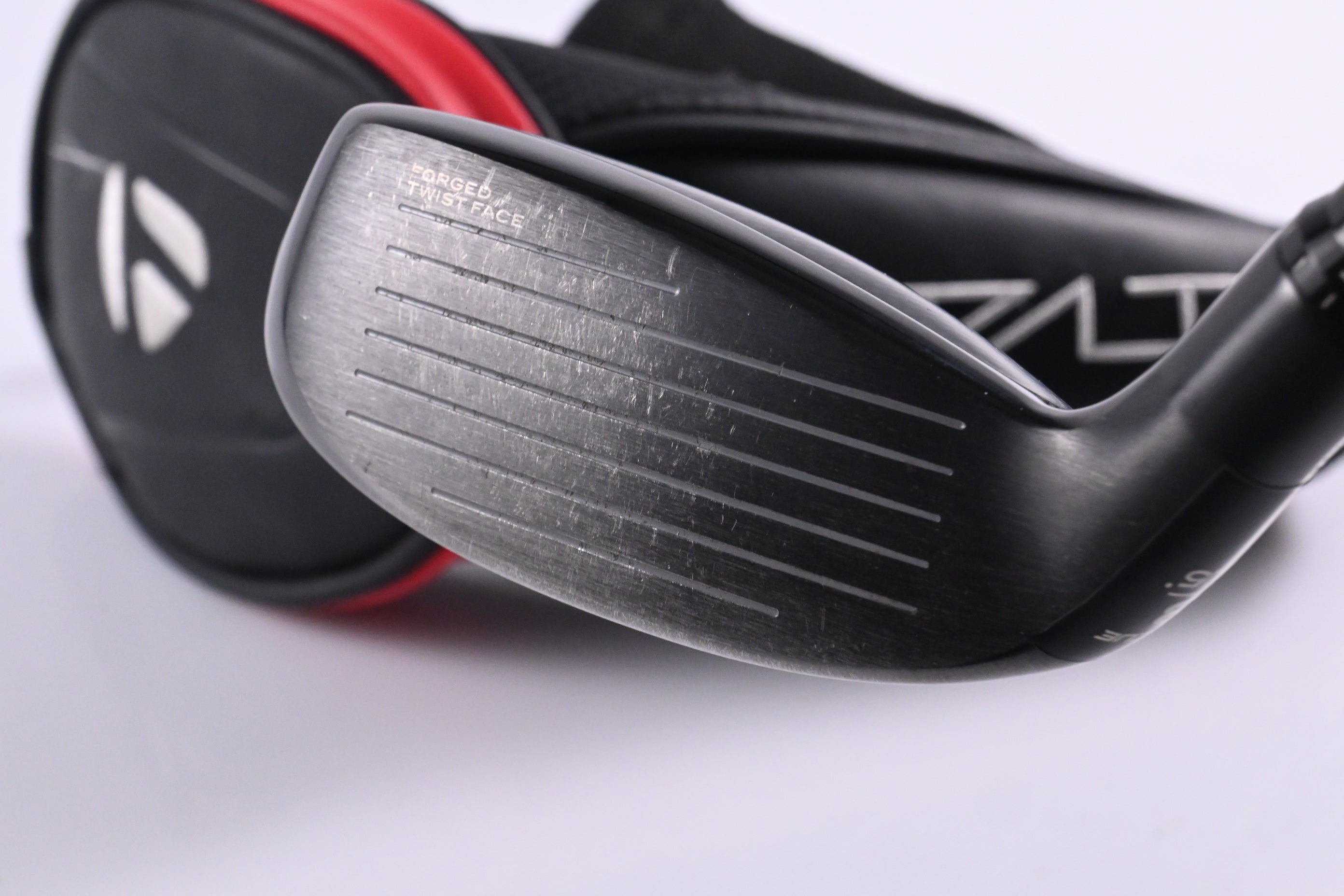 Taylormade Stealth Plus #3 Hybrid / 19.5 Degree / Stiff Flex Hzrdus Smoke Red