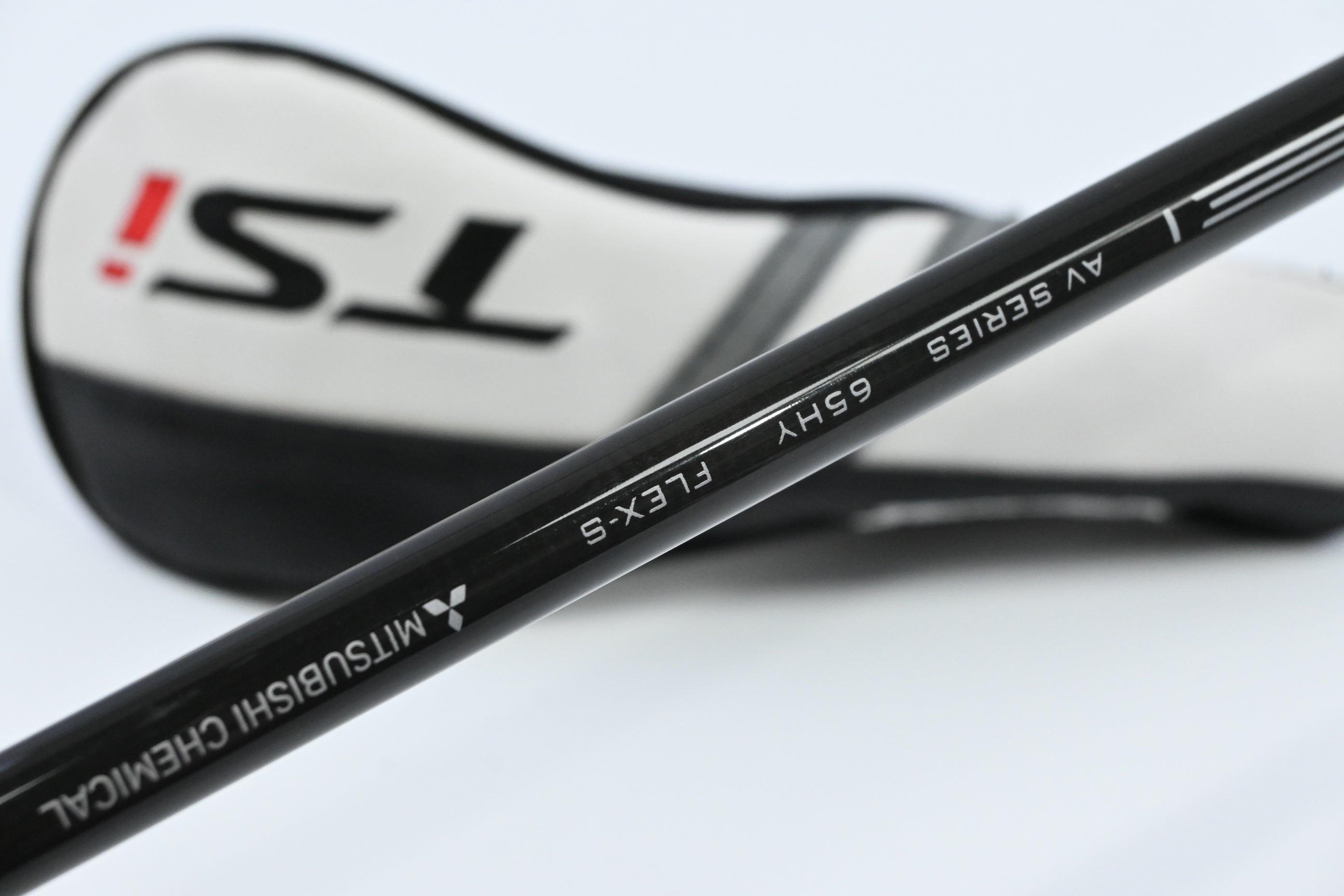 Titleist TSi2 #4 Hybrid / 21 Degree / Stiff Flex Tensei AV Raw Blue 65 Shaft