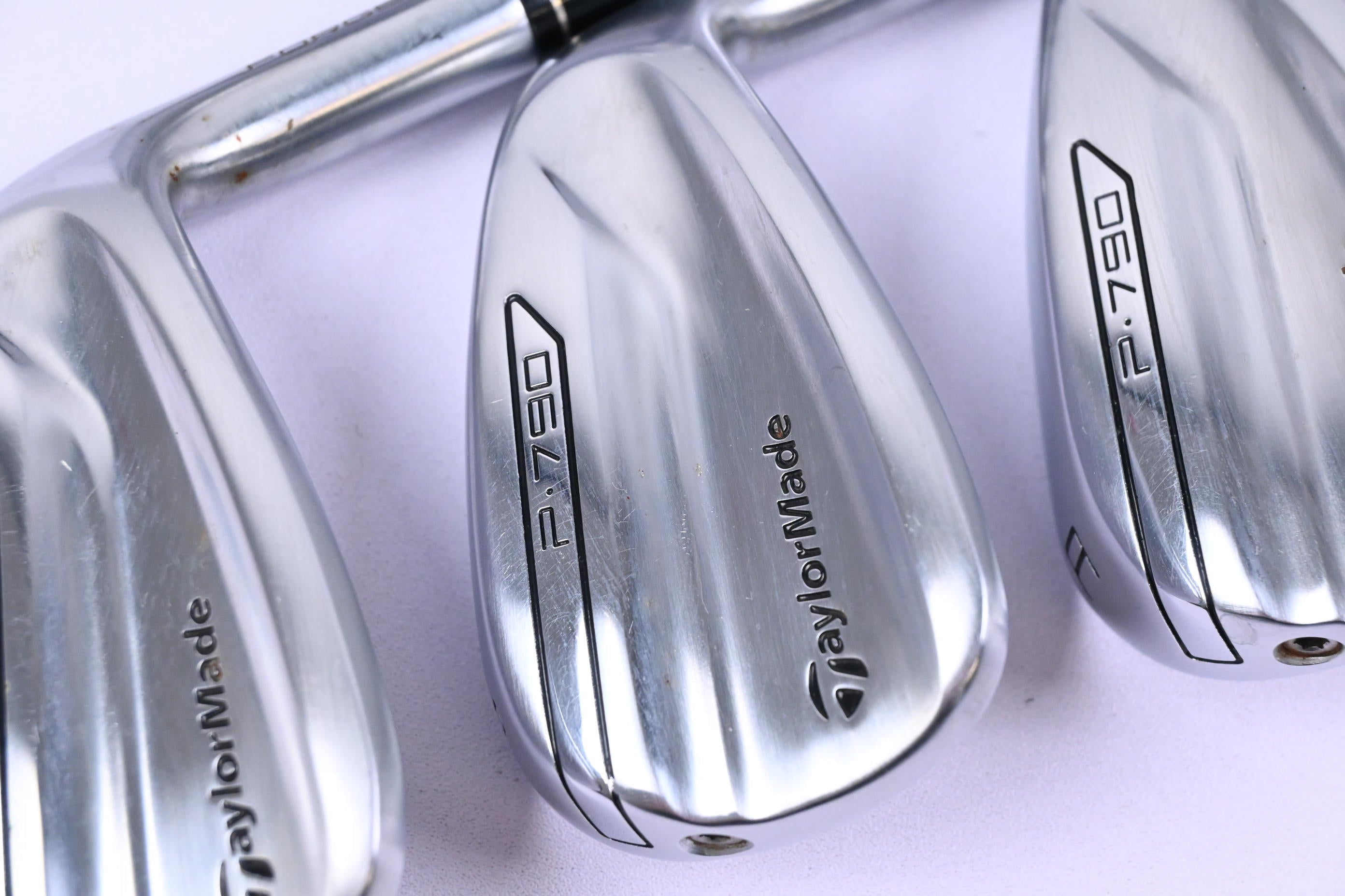 Taylormade P790 2019 Irons / 7-PW+GW / Regular Flex Dynamic Gold 105 Shafts