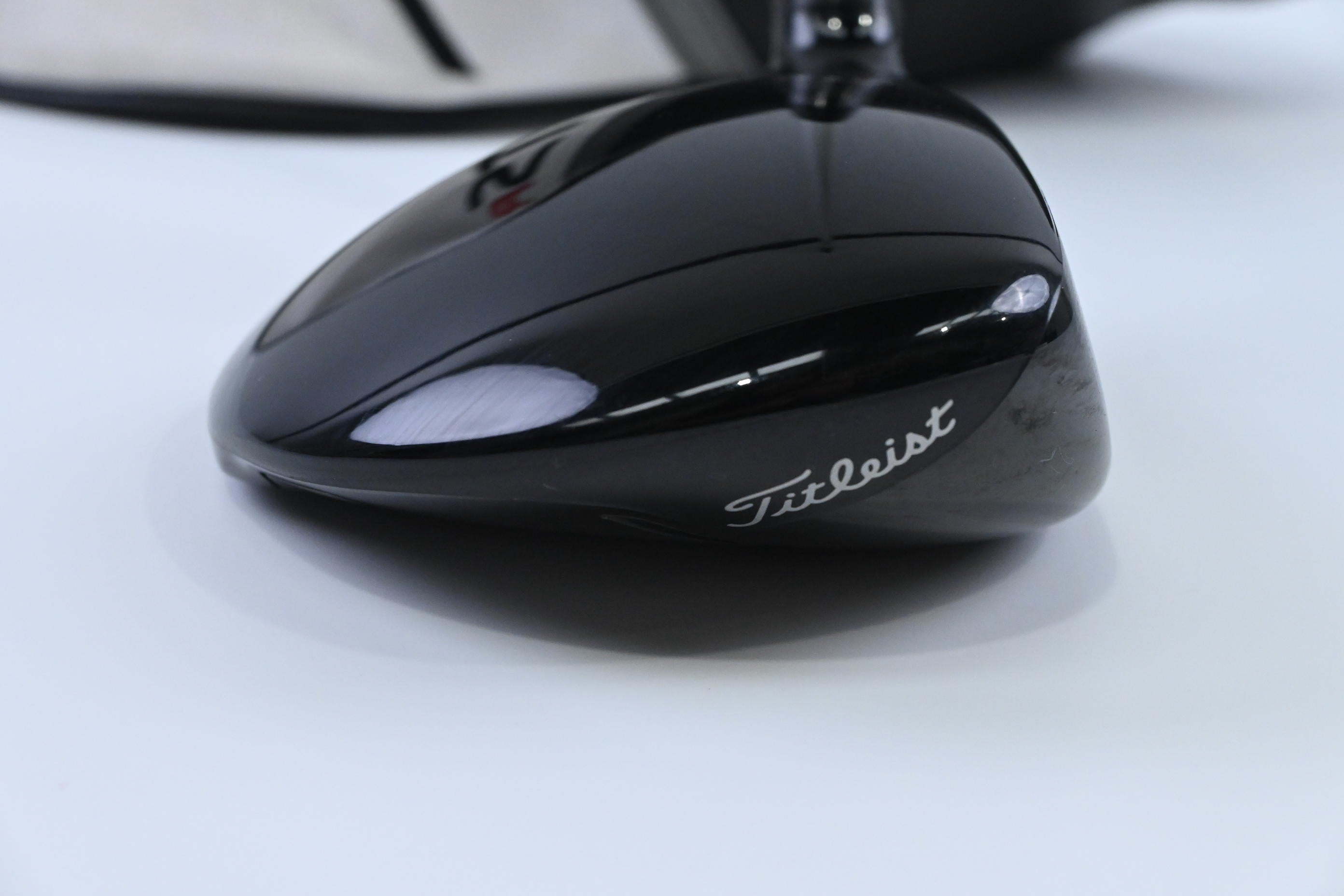 Titleist TSR2 #5 Wood / 18 Degree / Senior Flex Aldila Ascent Ultralight 40