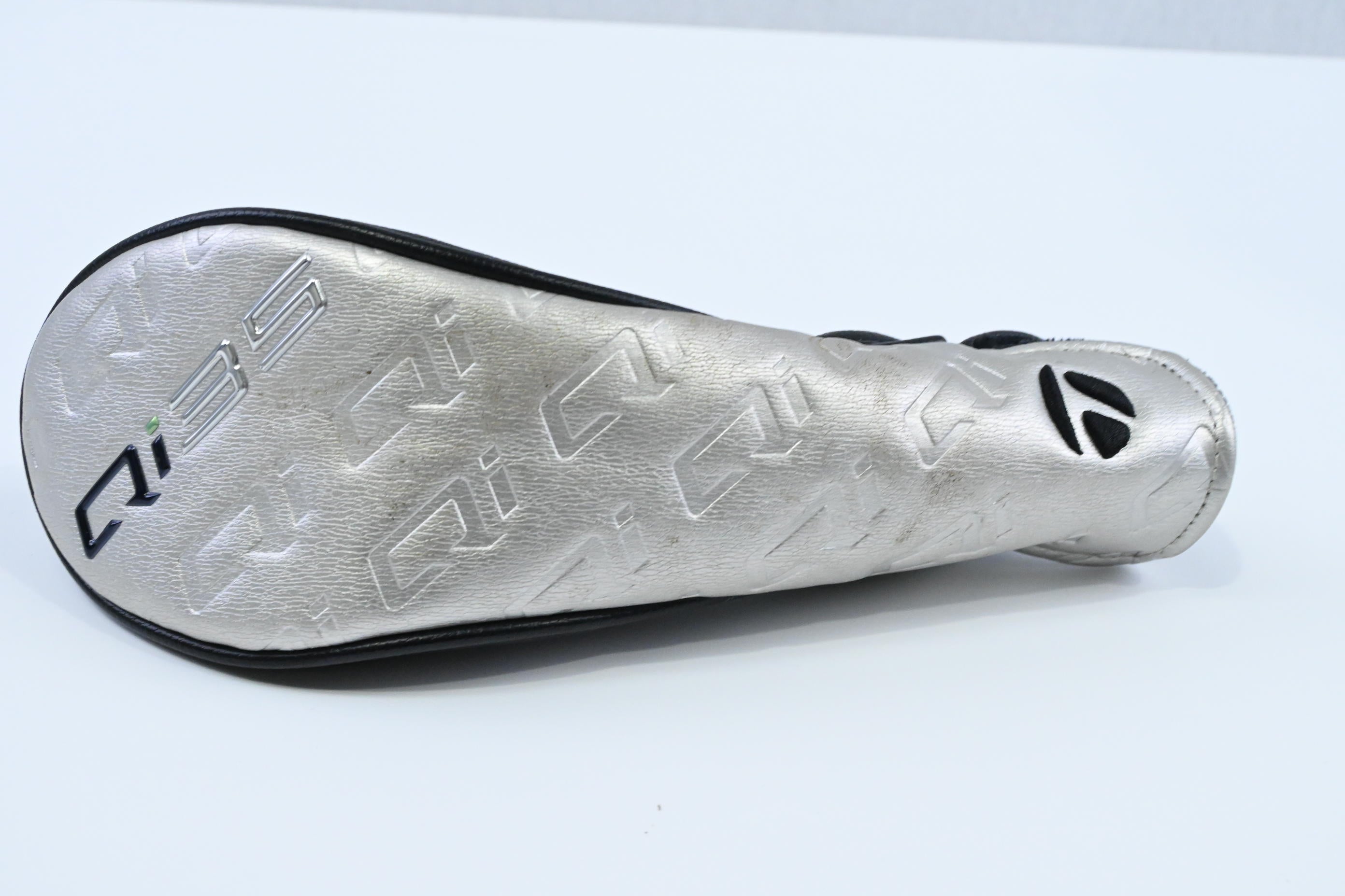 Taylormade Qi35 #3 Hybrid / 19 Degree / Senior Flex Vanquish 5 Shaft