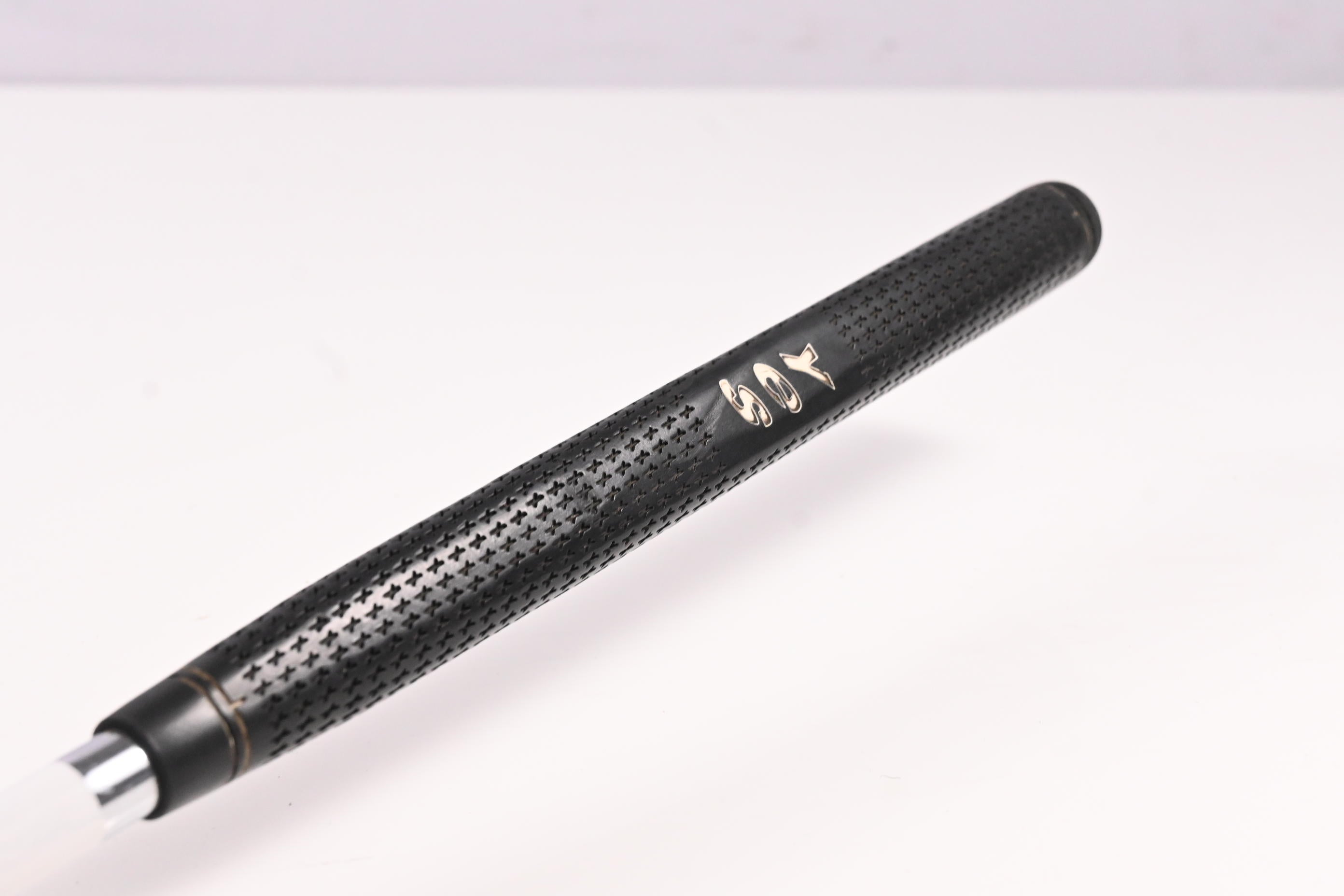 Yes! C-Groove Marilyn Putter / 34 Inch