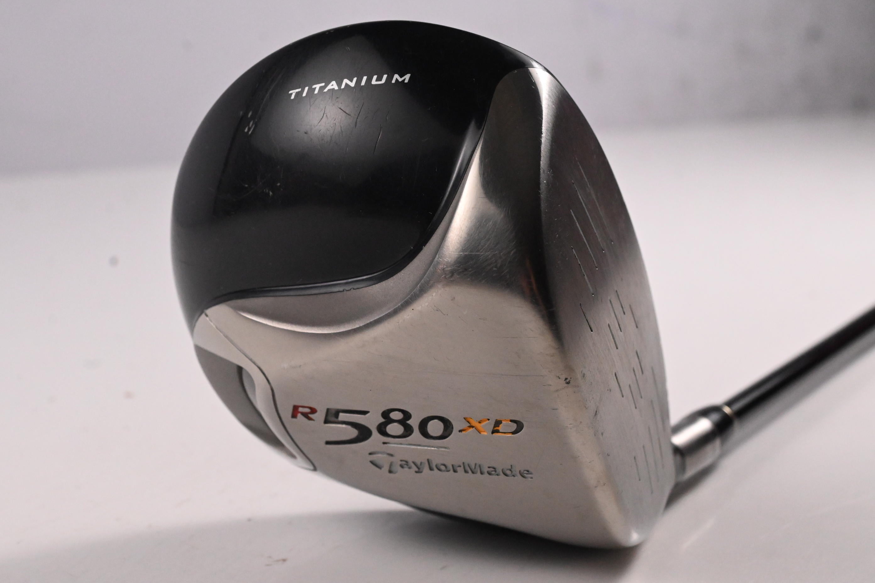 Taylormade R580 XD Driver / 10.5 Degree / Regular Flex Voodoo FW Shaft