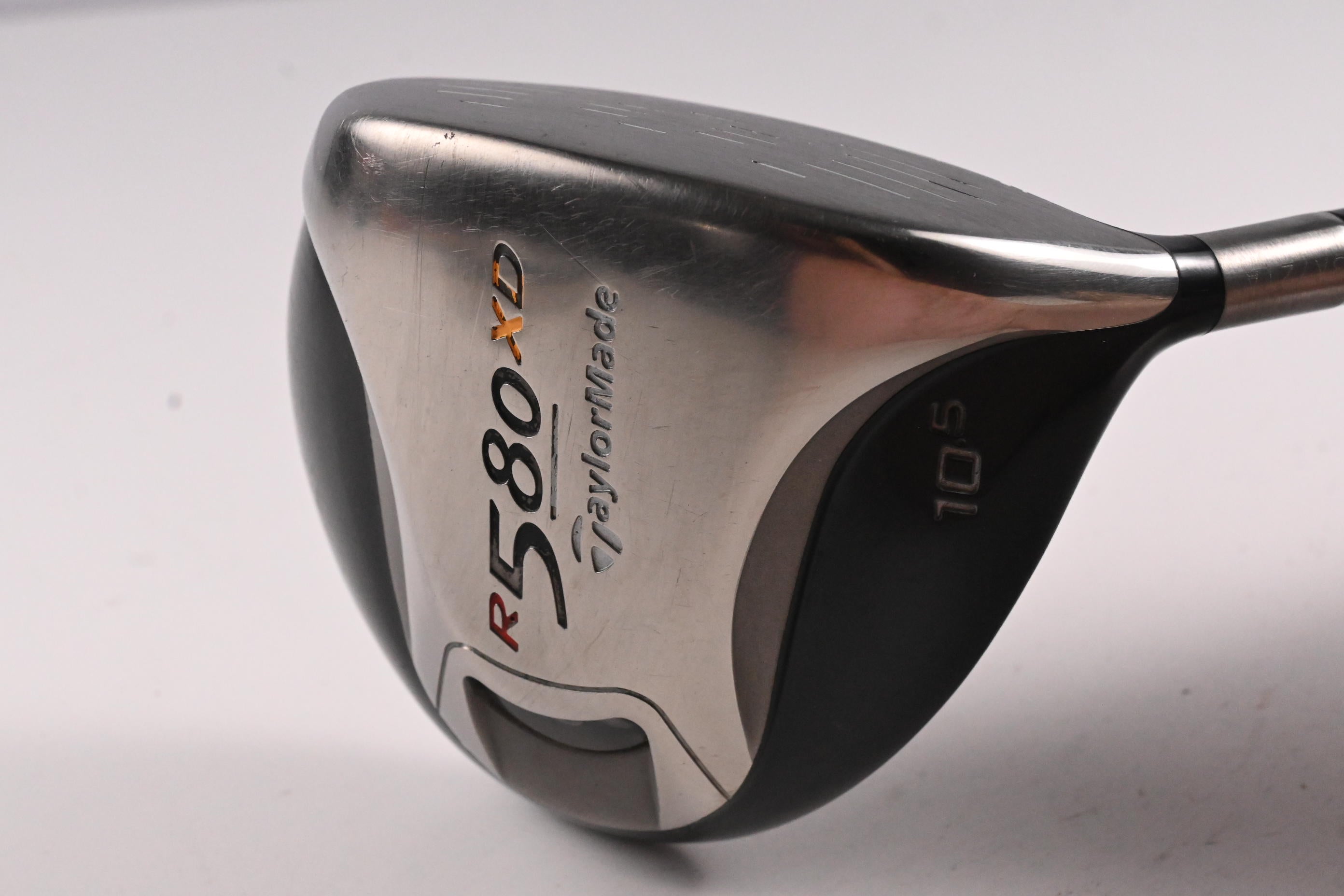 Taylormade R580 XD Driver / 10.5 Degree / Regular Flex Voodoo FW Shaft